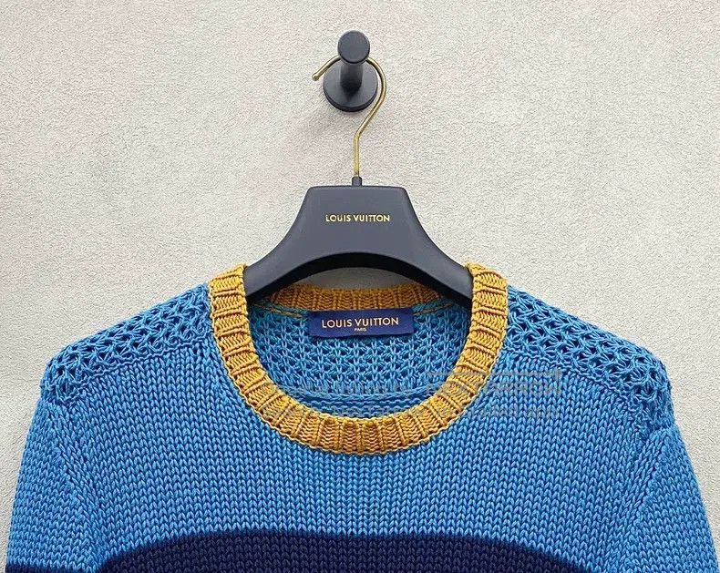 Louis Vuitton Louis Vuitton Pull-over contrast knit sweater Size US S / EU 44-46 / 1 - 4 Thumbnail