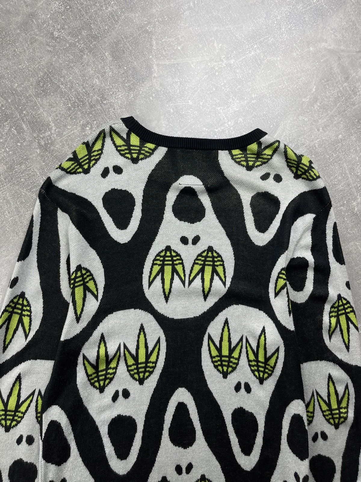 Adidas × Jeremy Scott Adidas x Jeremy Scott “Ghost Weed Faces” All-Over Sweater Size US M / EU 48-50 / 2 - 7 Thumbnail