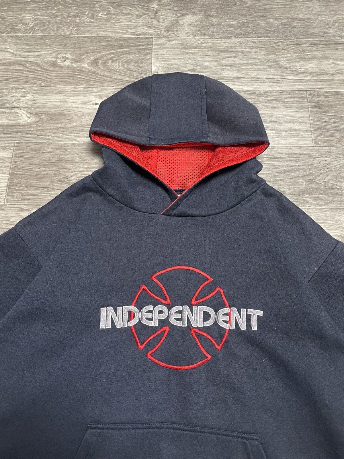 Independent Truck Co. Vintage Independent Skateboarding Hoodie Made In Australia Size US L / EU 52-54 / 3 - 2 Thumbnail
