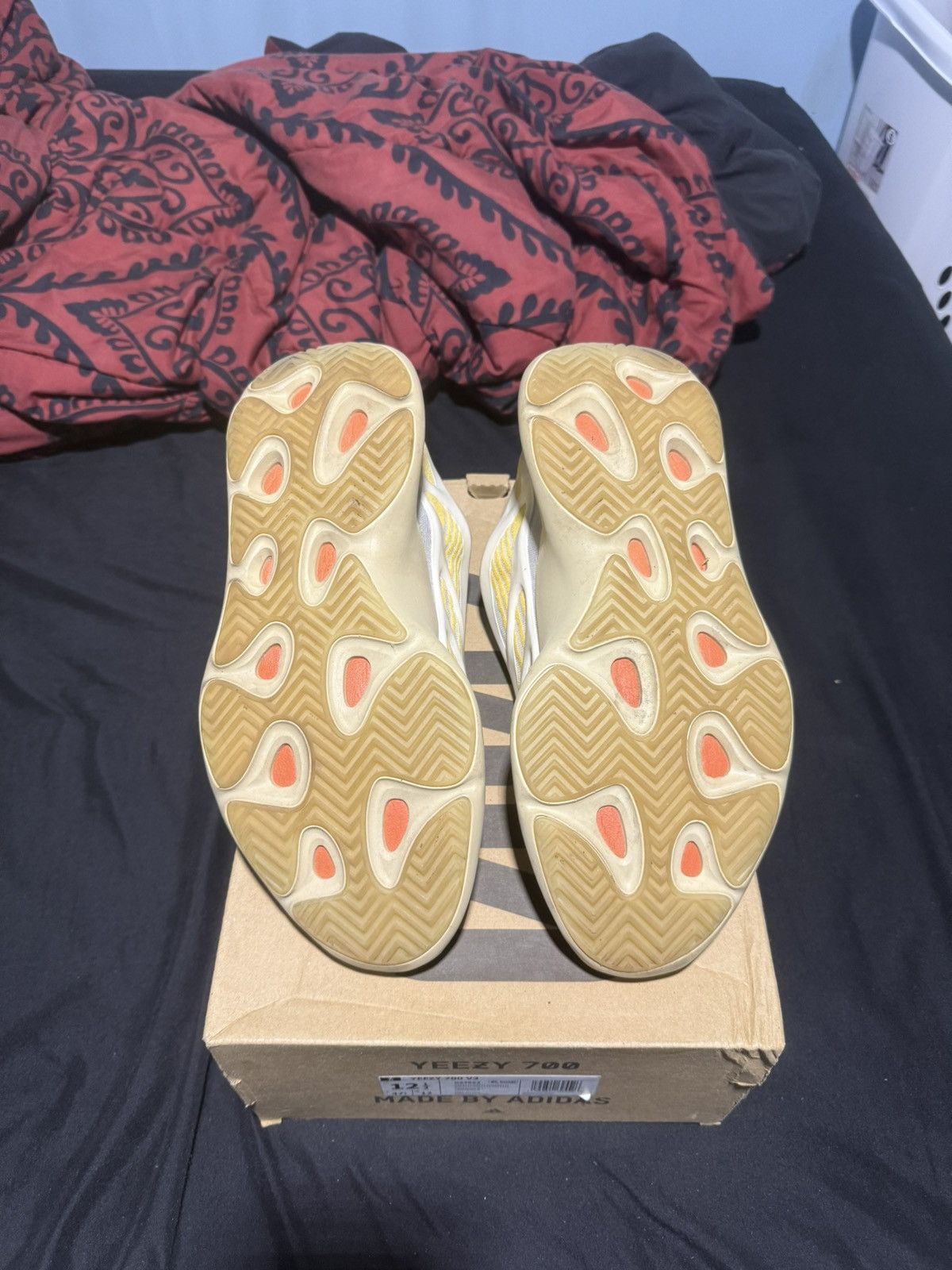 Yeezy yeezy 700 v3 safflower Size US 12.5 / EU 45-46 - 5 Thumbnail