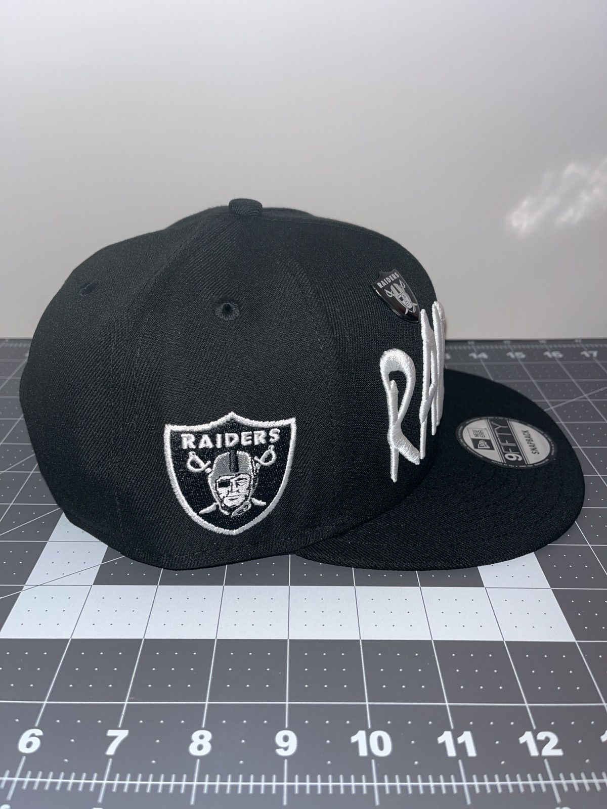 New Era Las Vegas Raiders Tall Text Script NFL 9Fifty Snapback Size ONE SIZE - 4 Thumbnail