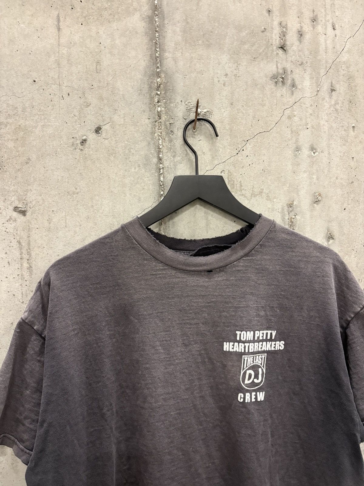 Band Tees Vintage Tom Petty Shirt Faded Distressed Grunge Thrashed Size US XL / EU 56 / 4 - 1 Thumbnail
