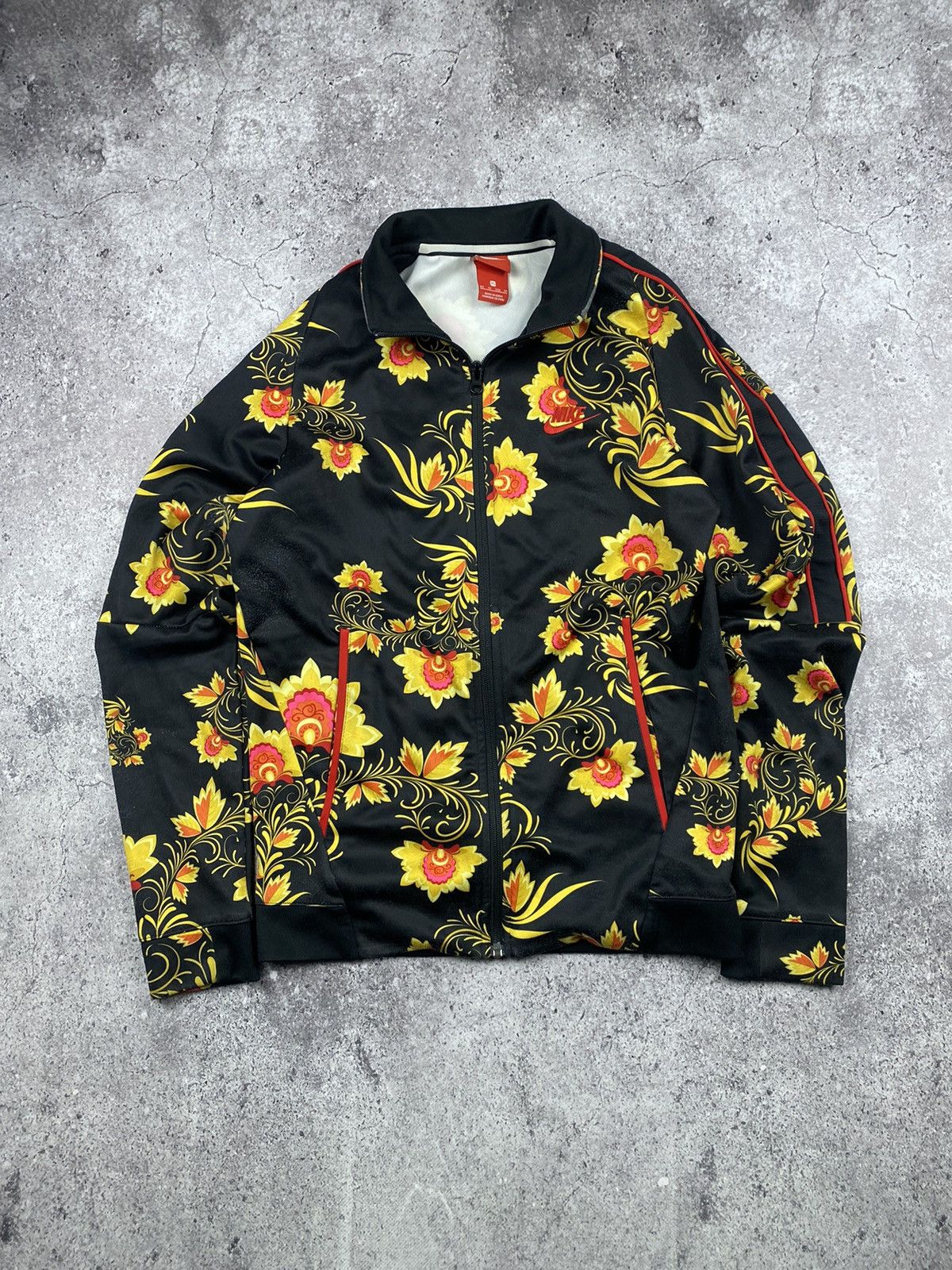 Japanese Brand × Nike × Vintage Nike Sportswear floral print track jacket Japan Y2K Size US S / EU 44-46 / 1 - 1 Thumbnail