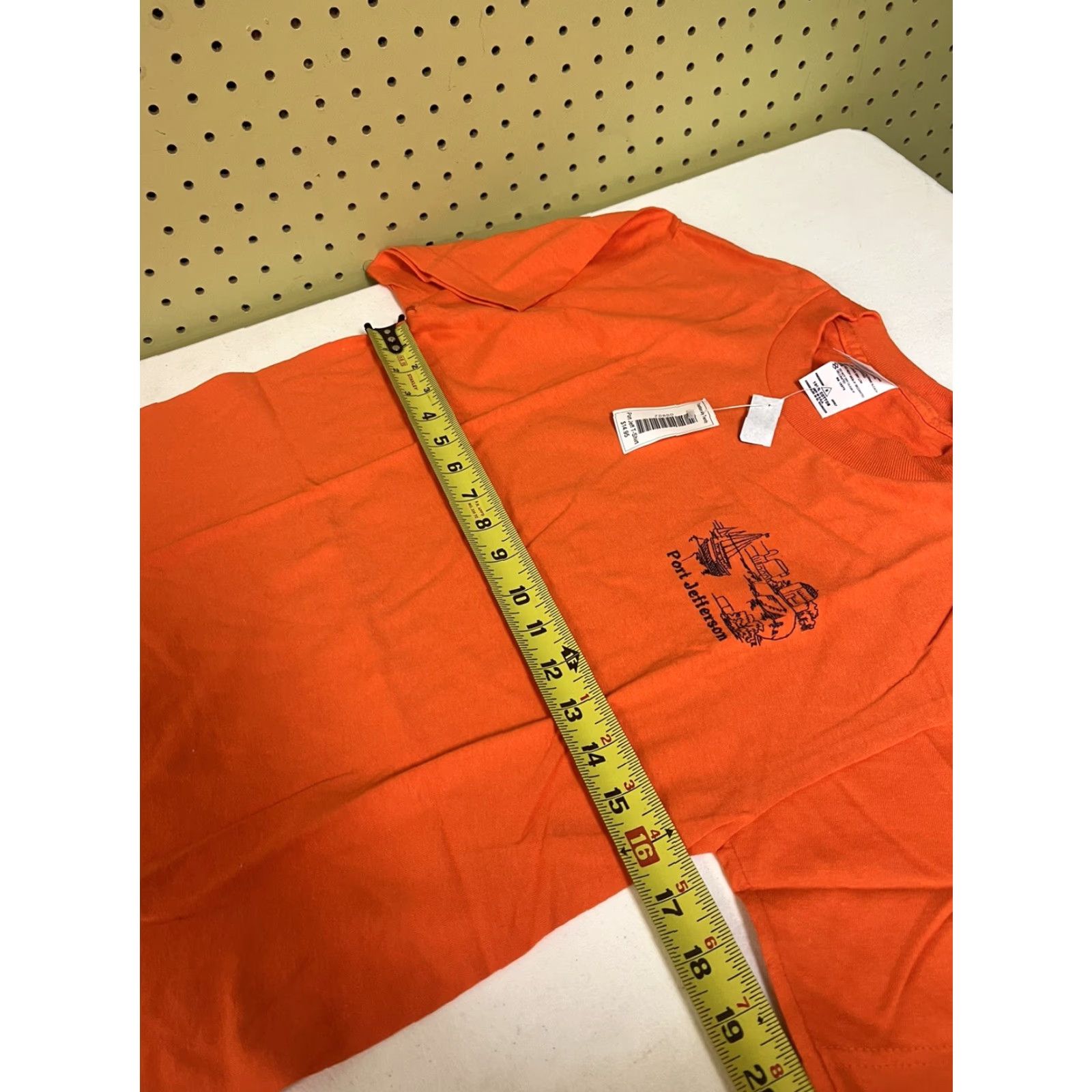 Delta VINTAGE Delta T-Shirt Orange Short Sleeve Embroidered Port Jefferson New York Small S Men Shirt Size US S / EU 44-46 / 1 - 5 Thumbnail