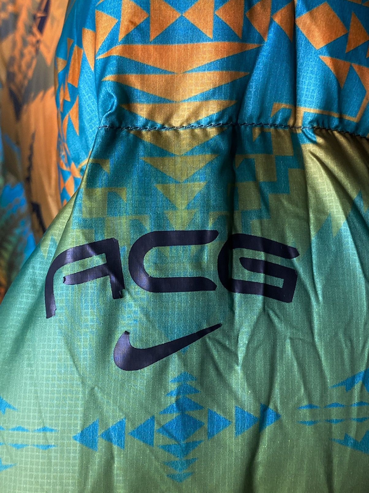 Nike ACG × Pendleton Nike ACG x Pendleton Vintage Y2K Puffer Jacket Aztec Pattern Size US L / EU 52-54 / 3 - 3 Thumbnail