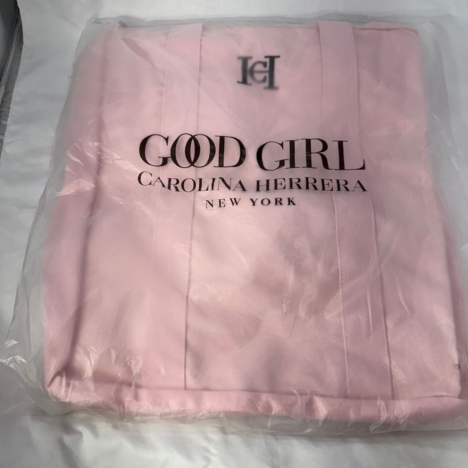 Carolina Herrera New! Unopened! Carolina Herrera Good Girl canvas bag Size ONE SIZE - 1 Thumbnail