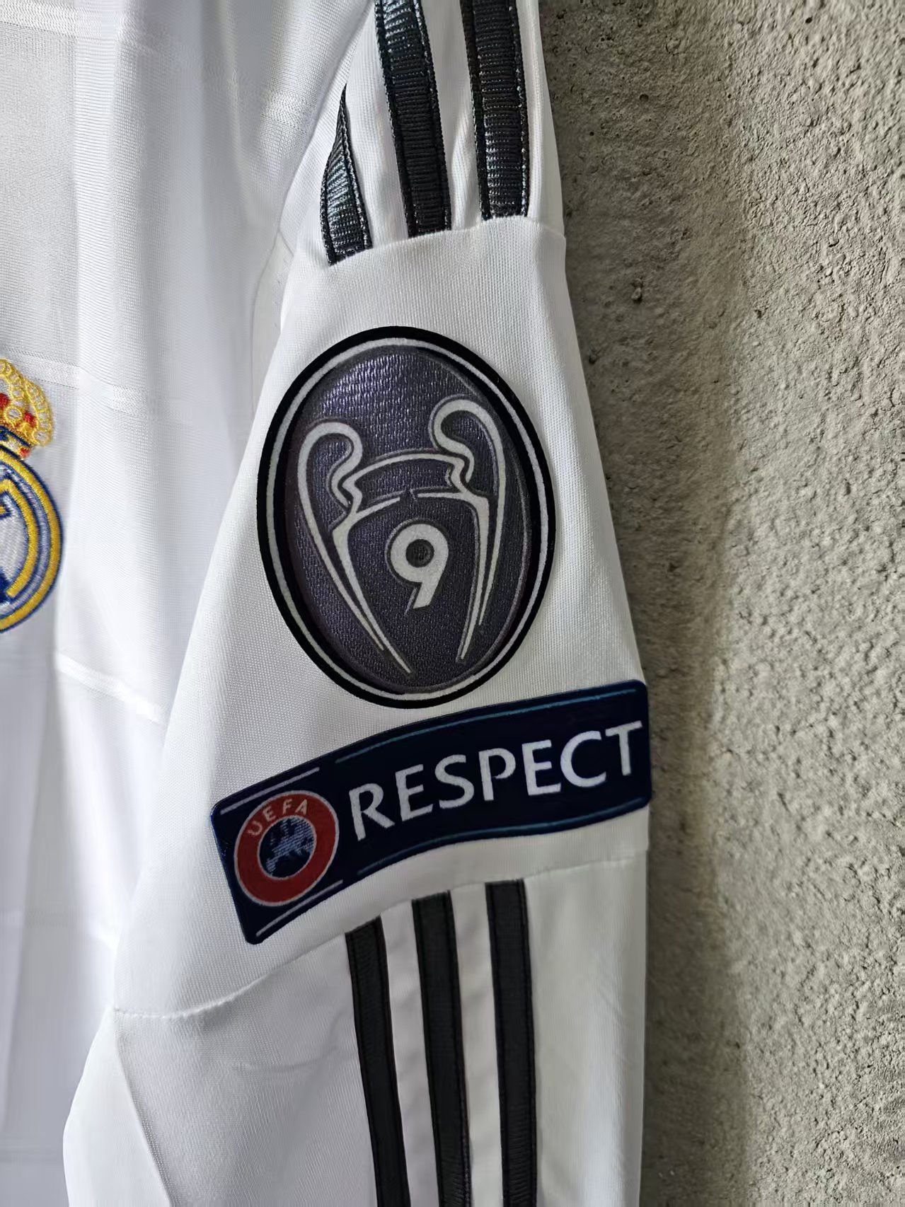 Other 2013 2014 Real Madrid #11 Gareth Bale Jersey Size US L / EU 52-54 / 3 - 5 Thumbnail