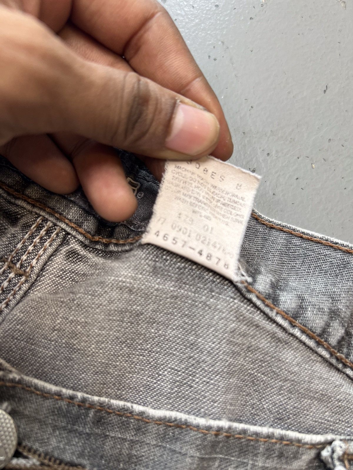 Levi's × Vintage Vintage Levi’s silvertab loose fit denim jort Size US 36 / EU 52 - 5 Thumbnail