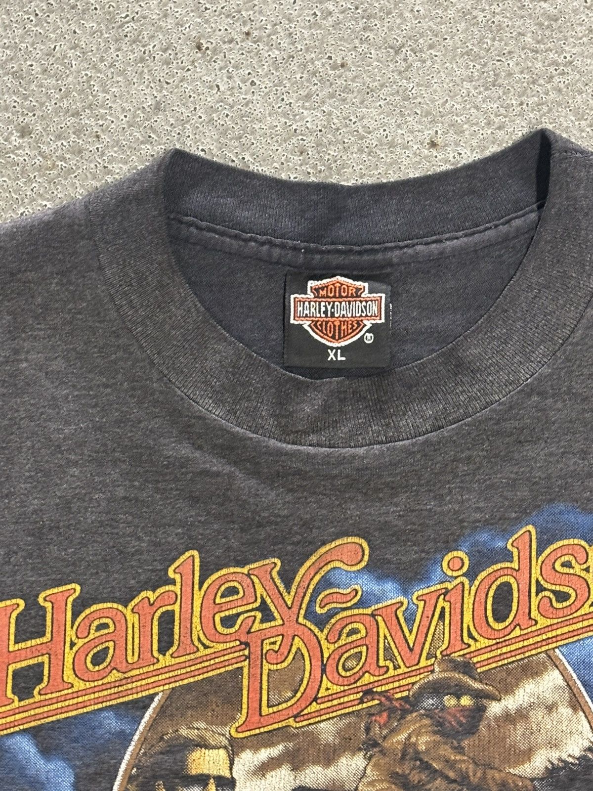 Harley Davidson (DISTRESSED) 1991 HARLEY DAVIDSON 3D EMBLEM TSHIRT Size US XL / EU 56 / 4 - 6 Thumbnail