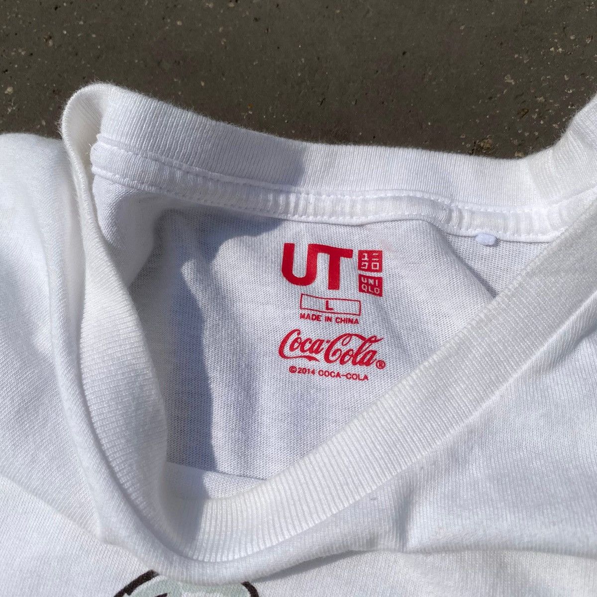 Uniqlo RARE ‼️ Coca-Cola Size US L / EU 52-54 / 3 - 3 Thumbnail