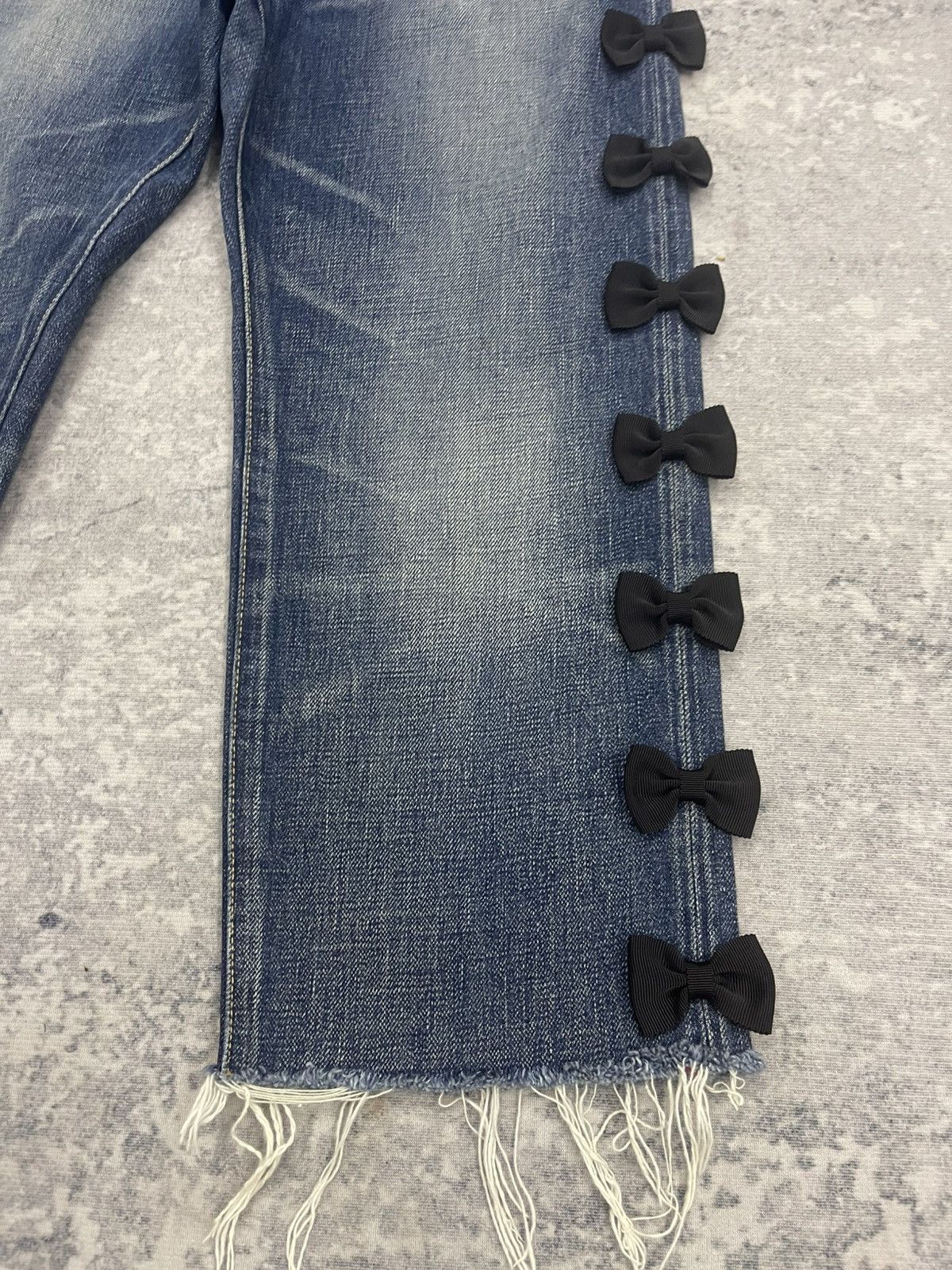 Japanese Brand Tu Es Mon Trésor Selvedge Fly Button Distressed Denim Size US 28 / EU 44 - 3 Thumbnail