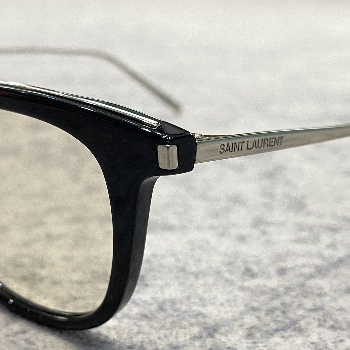Saint Laurent Paris SAINT LAURENT SL 753 003 BLACK YELLOW Size ONE SIZE - 2 Thumbnail