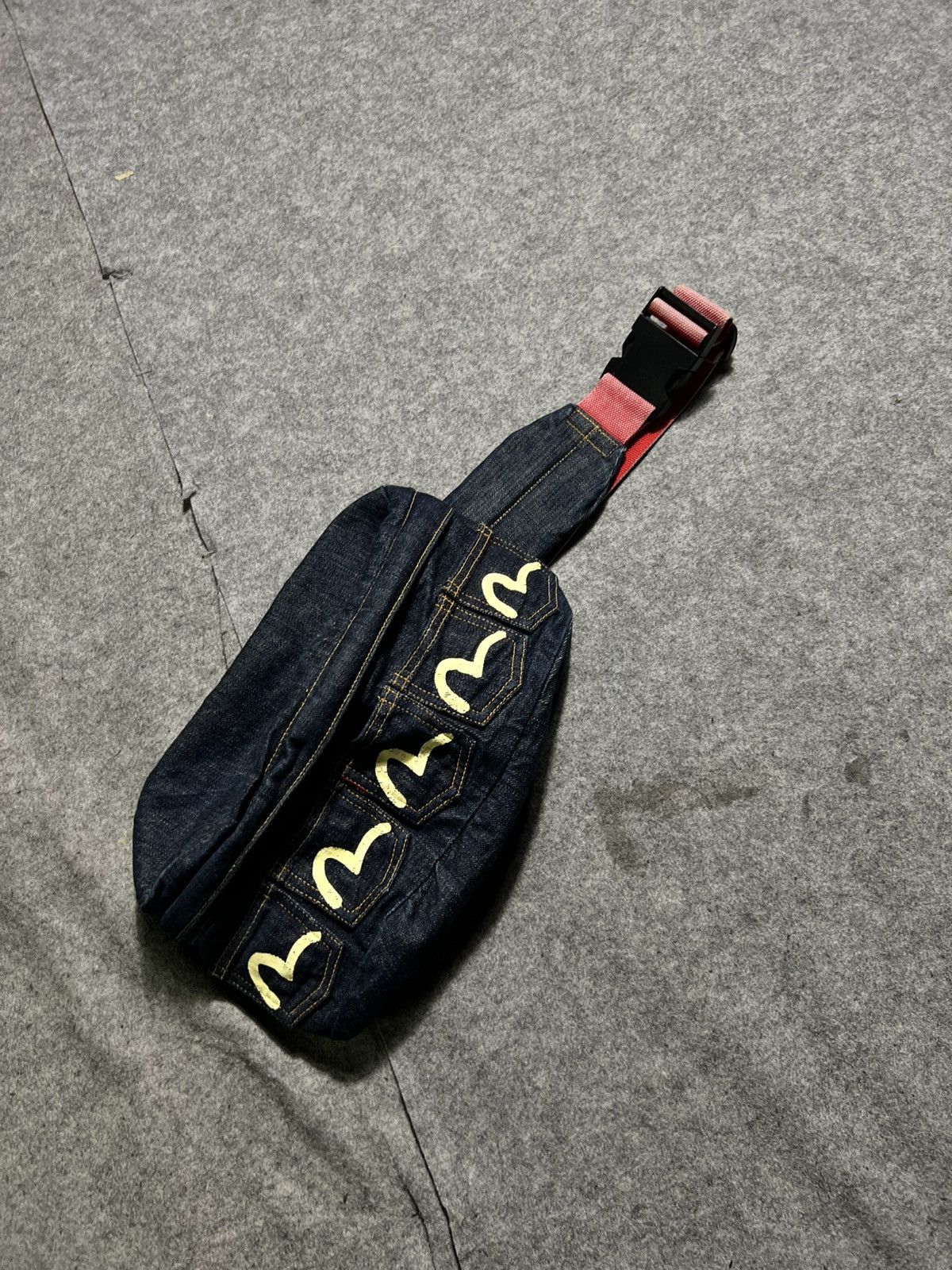 Evisu Evisu Yamane Denim Messenger Shoulder Bag Size ONE SIZE - 1 Thumbnail