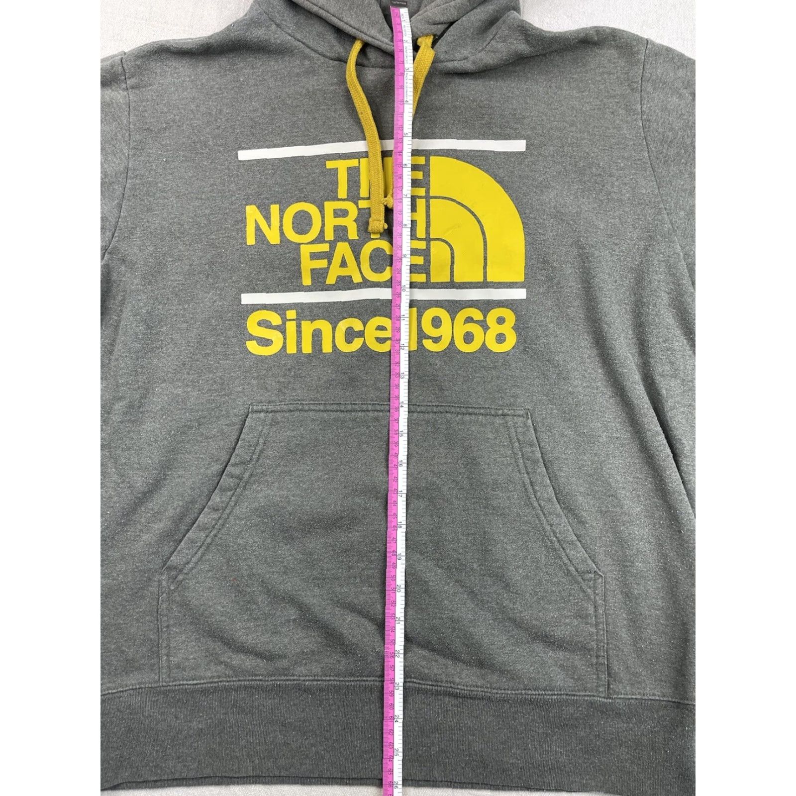 The North Face VINTAGE The North Face Hoodie Sweatshirt Logo Spell Out Pullover Hooded Pockets Gray Large Mens Size US L / EU 52-54 / 3 - 7 Thumbnail