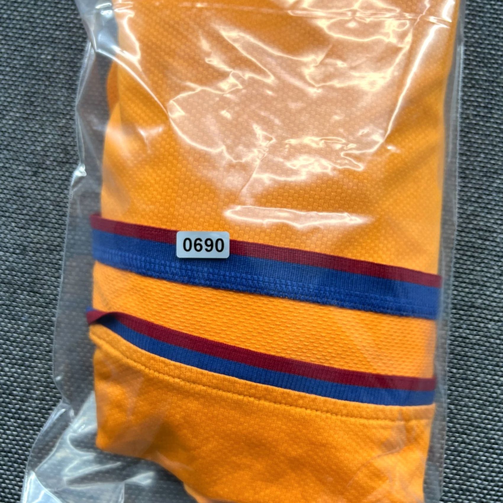 Nike VINTAGE Nike Barcelona 2006 2007 2008 Away Mens Football Jersey 2XL XXL Shirt Camiseta Orange Sports Nike Mens T-Shirt Size US XXL / EU 58 / 5 - 2 Thumbnail