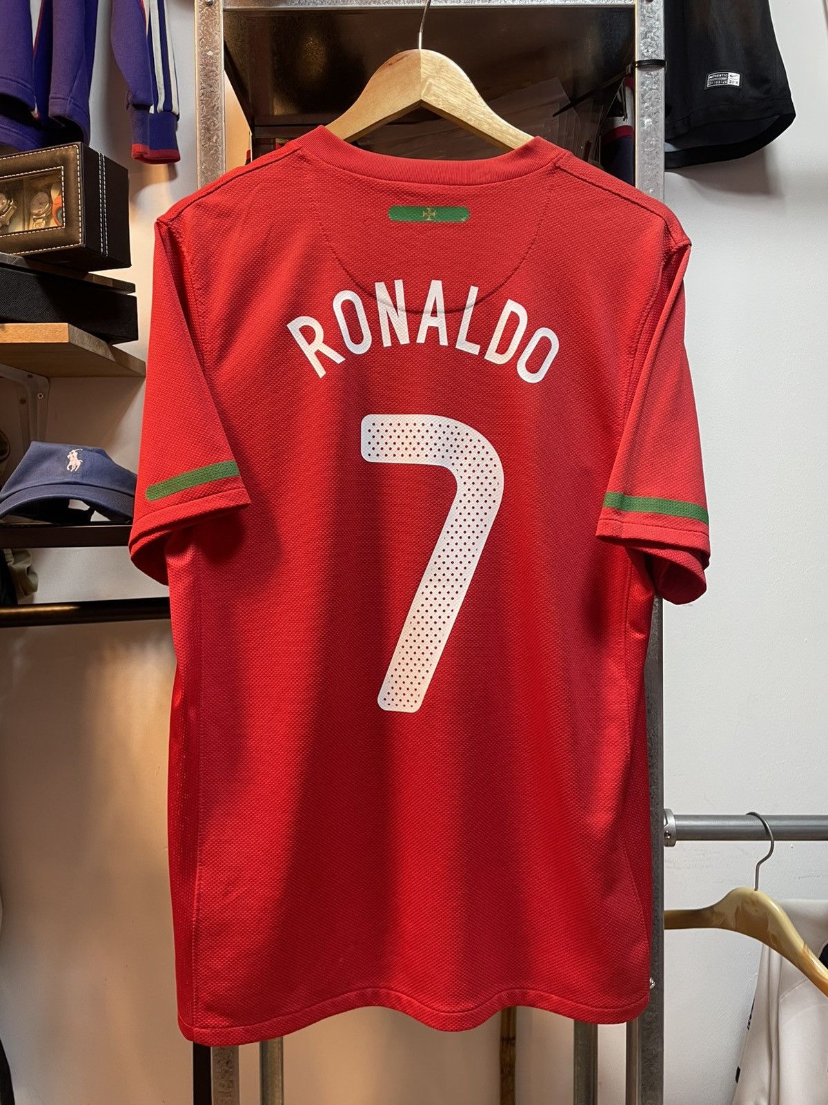 Nike × Vintage 2010 Portugal CR7 Home Kit Size US M / EU 48-50 / 2 - 3 Thumbnail