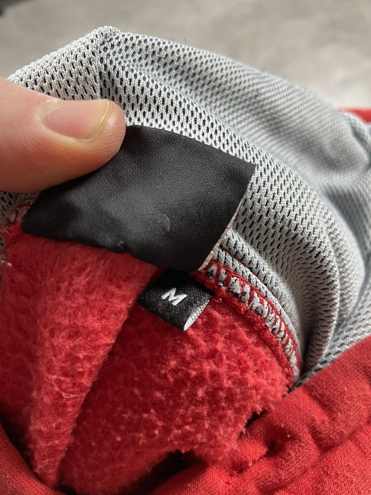 Vintage × eS Rare ES Skateboarding Footwear Red Hoodie Made in USA Size US M / EU 48-50 / 2 - 10 Thumbnail
