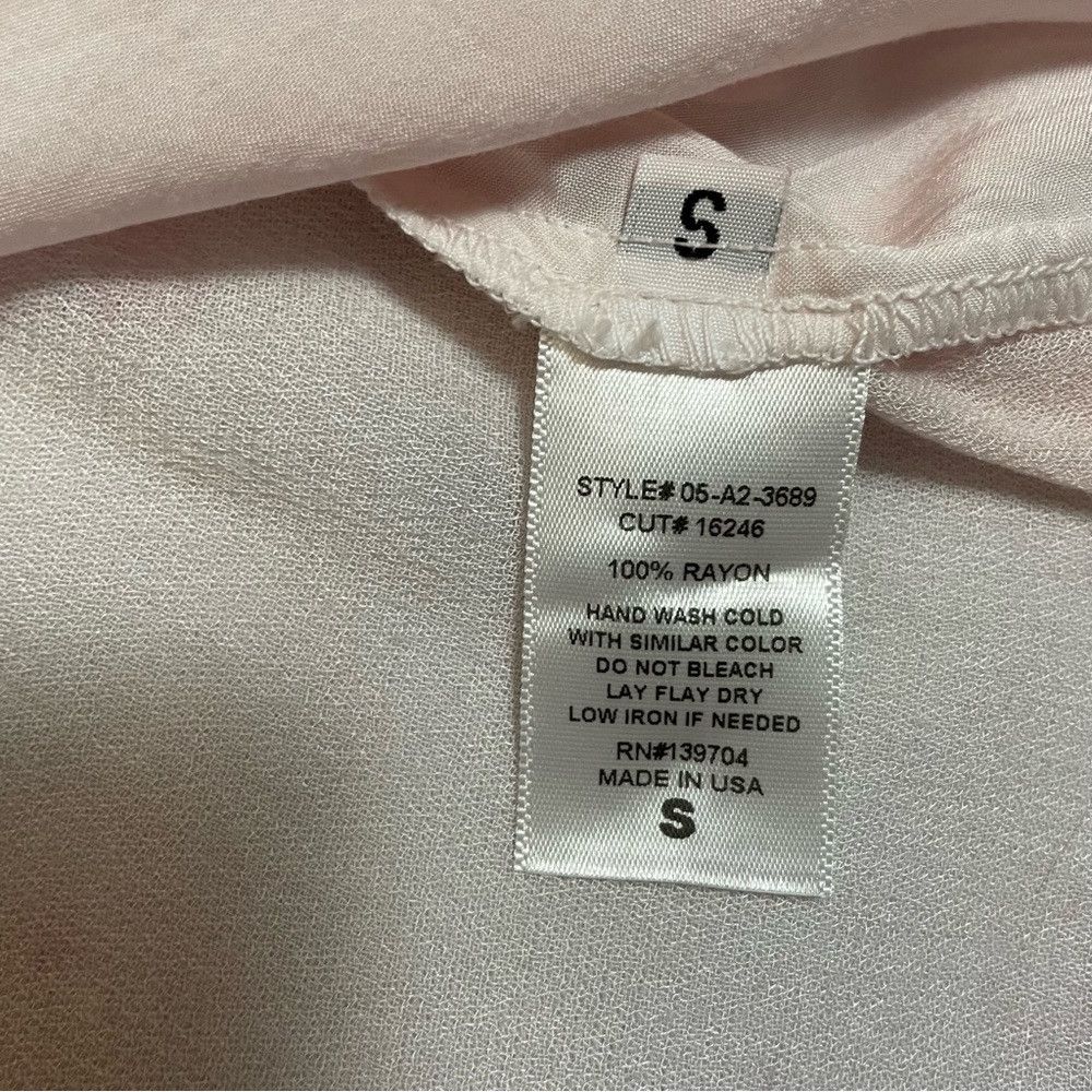 Other NWT New Tina + Jo Pink Short Sleeve Hi-Low Top Size S Size S / US 4 / IT 40 - 8 Thumbnail