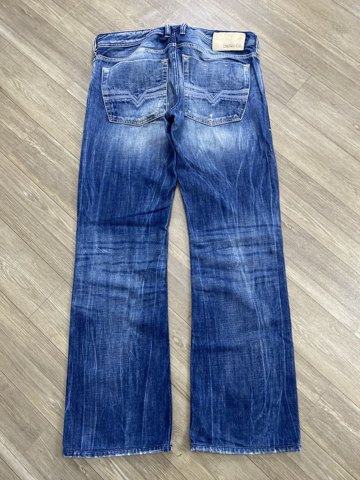 Diesel 2000s Diesel Distressed Punk Lgb Faded Bootcut Flared Jeans Size US 30 / EU 46 - 19 Thumbnail