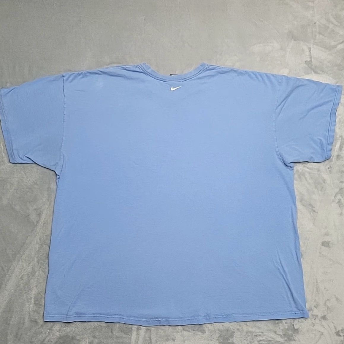 Nike VTG Nike Shirt Mens XXXL Blue 100% Cotton Back Center Swoosh Y2K TEE Size US XXL / EU 58 / 5 - 7 Thumbnail