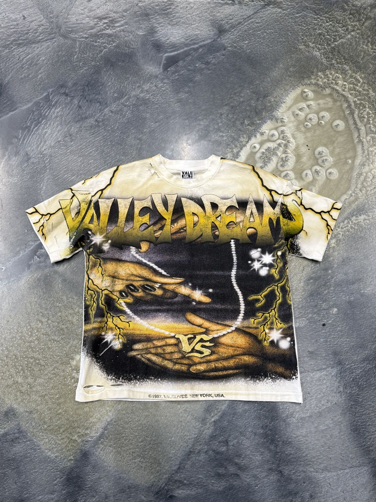 Vale Vale Forever Hands Of God Tee Size US S / EU 44-46 / 1 - 1 Thumbnail