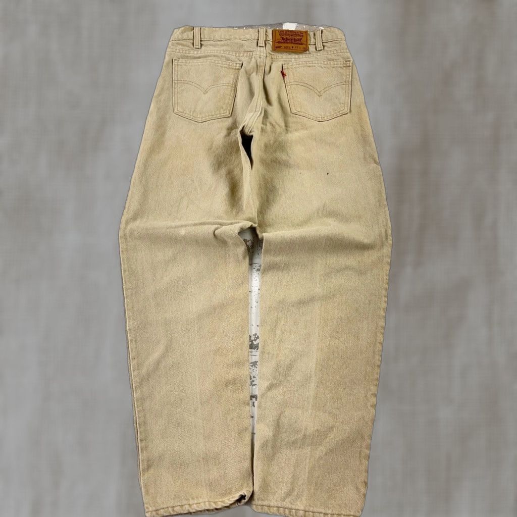 Levi's VINTAGE Levi's 550 Jeans Men 33x30 Relaxed Fit Tapered Leg Tan Beige 90s American Classic Mens Levi's 550 Jeans Size US 33 - 1 Thumbnail