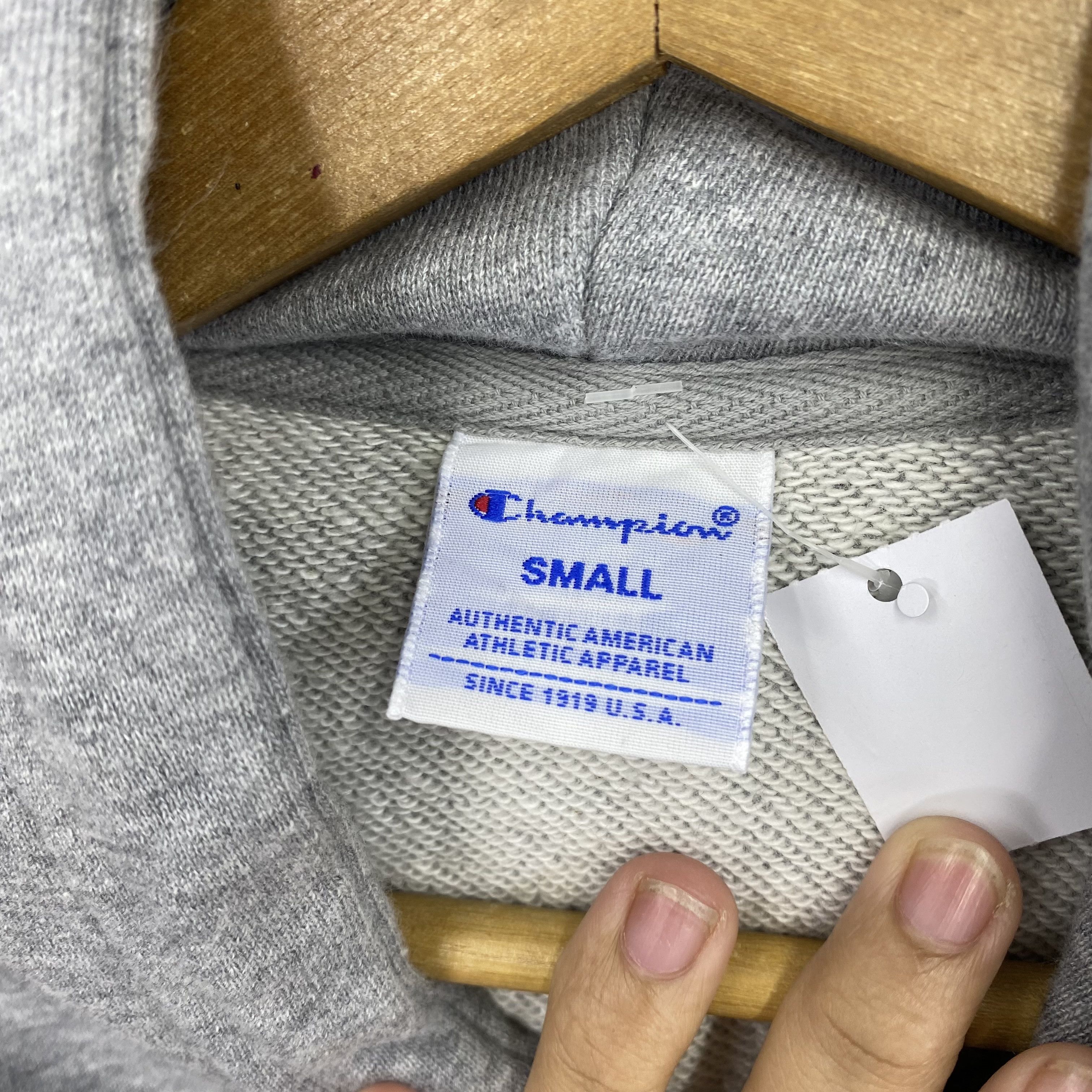 Champion Vintage Champion Sweater Y2K Hoodie Zipper Sweatshirt Size US S / EU 44-46 / 1 - 10 Thumbnail