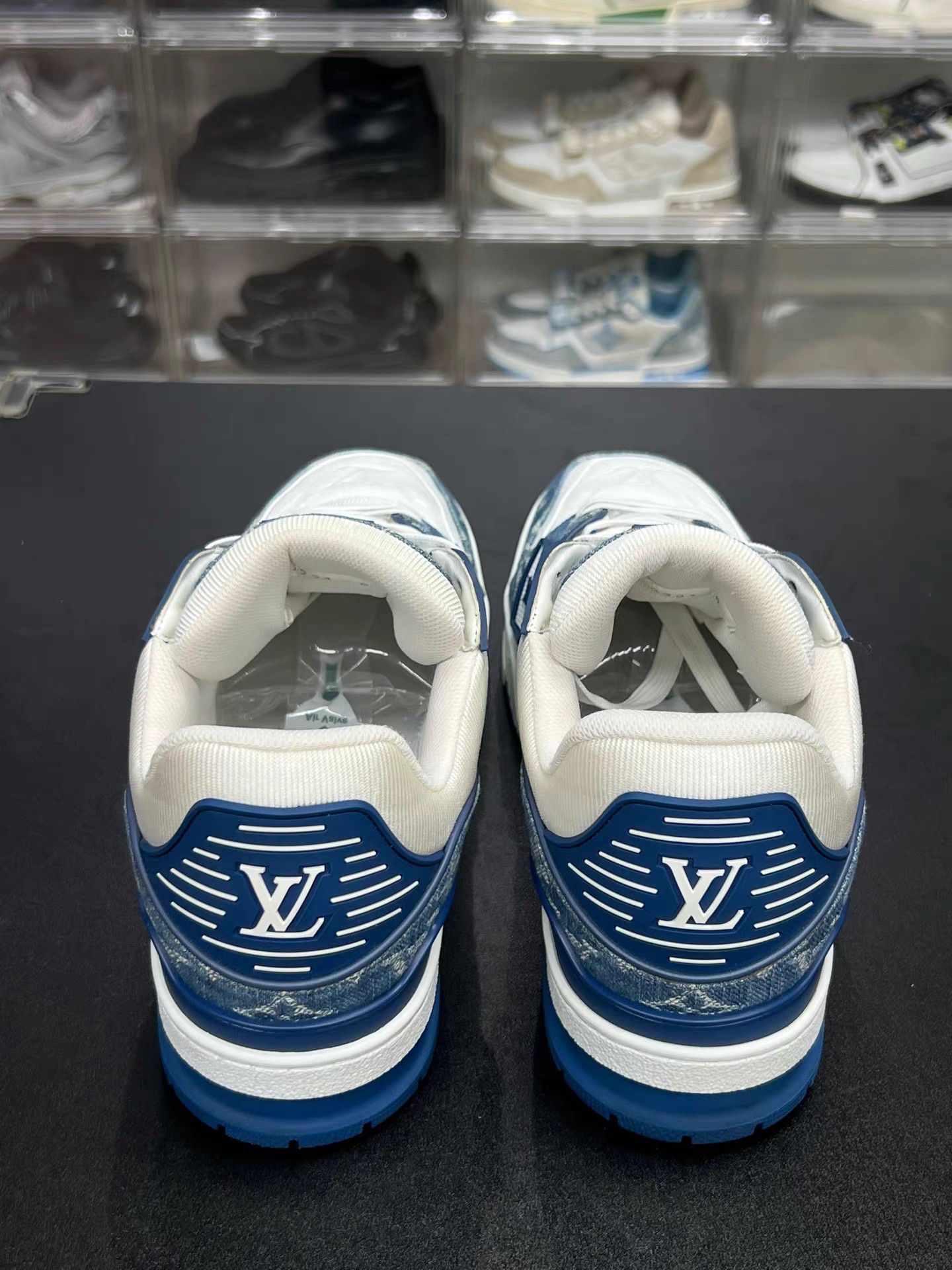 Louis Vuitton LV TRAINER Blue & White Denim Sneakers K15 Size US 9 / EU 42 - 7 Thumbnail