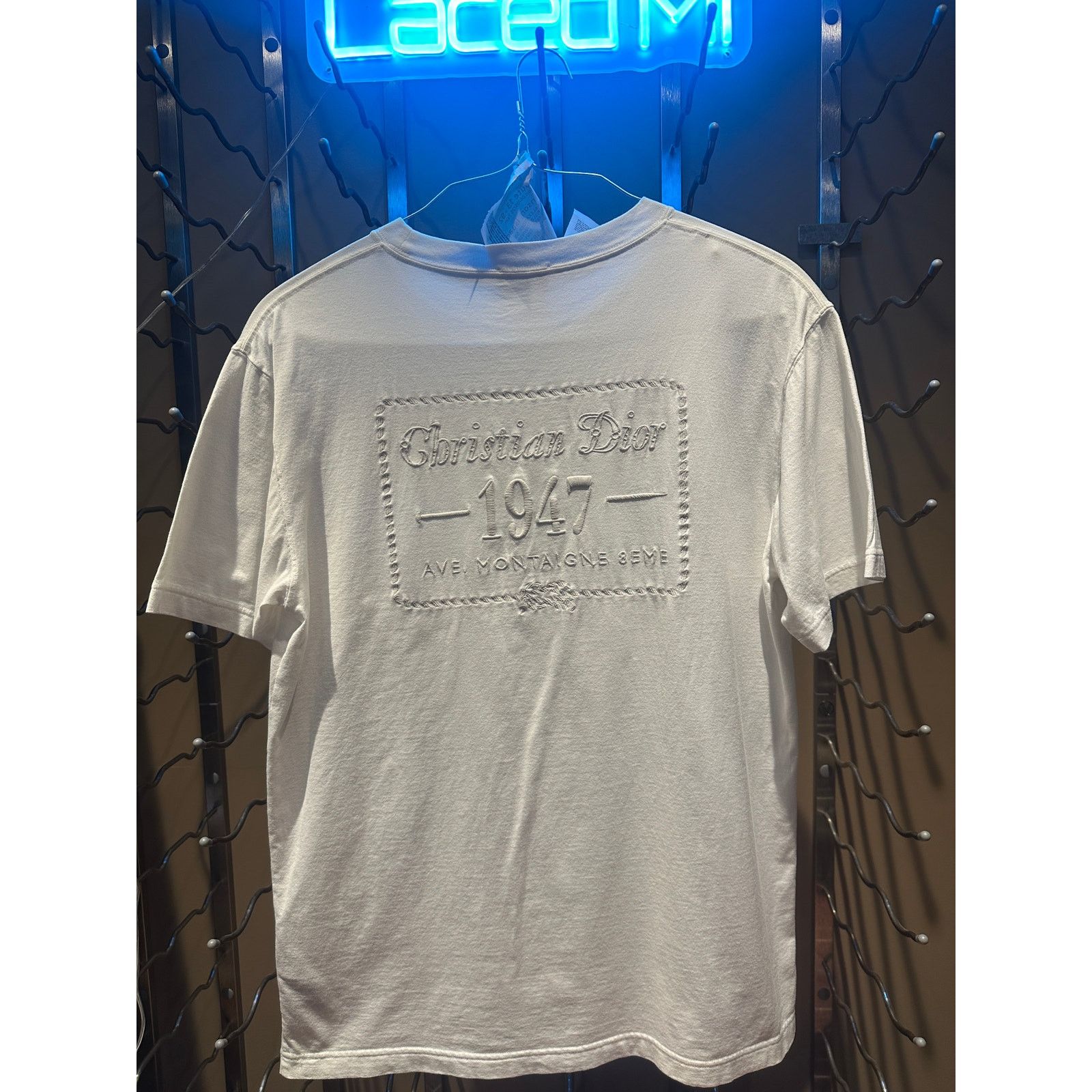 Dior Size Medium - Christian Dior 1947 White Grey Embroidered Tee Size US M / EU 48-50 / 2 - 1 Thumbnail
