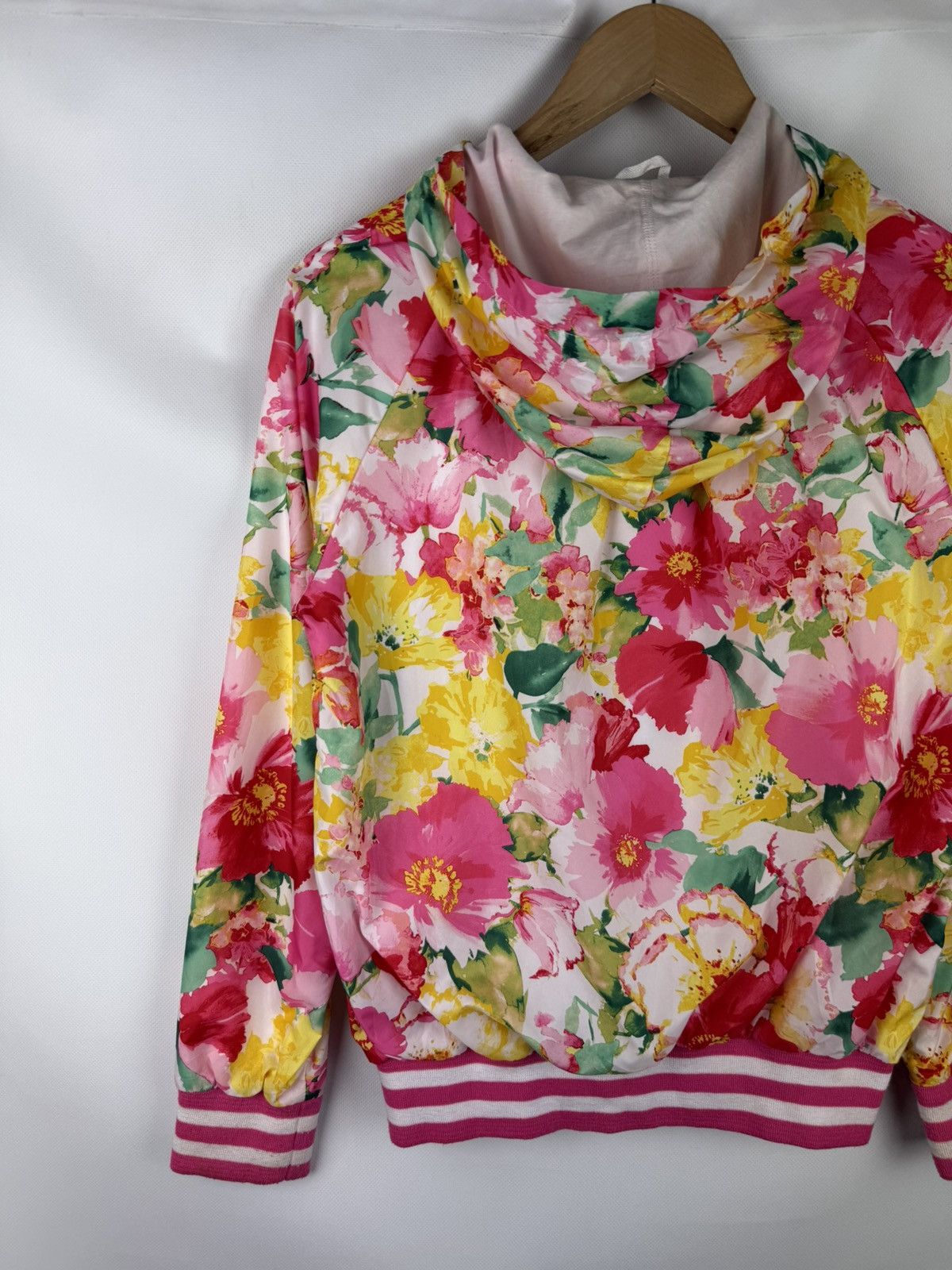 Polo Ralph Lauren Polo Ralph Lauren Flower Pattern Hooded Windbreaker Jacket Size S / US 4 / IT 40 - 14 Thumbnail