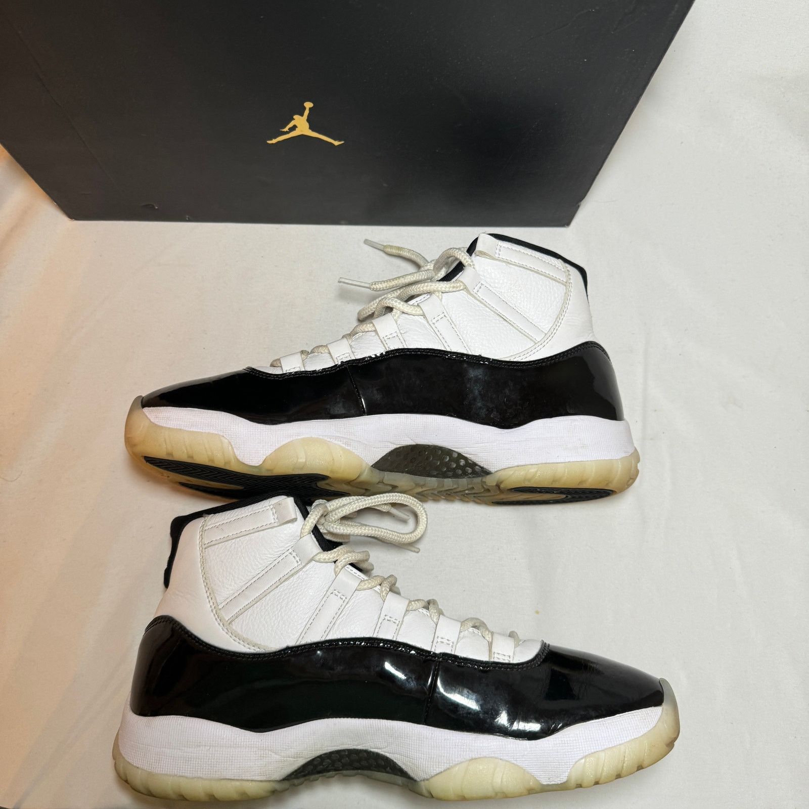 Jordan Brand × Nike Size 10 - Air Jordan 11 Retro Gratitude / Defining Moments Size US 10 / EU 43 - 3 Thumbnail