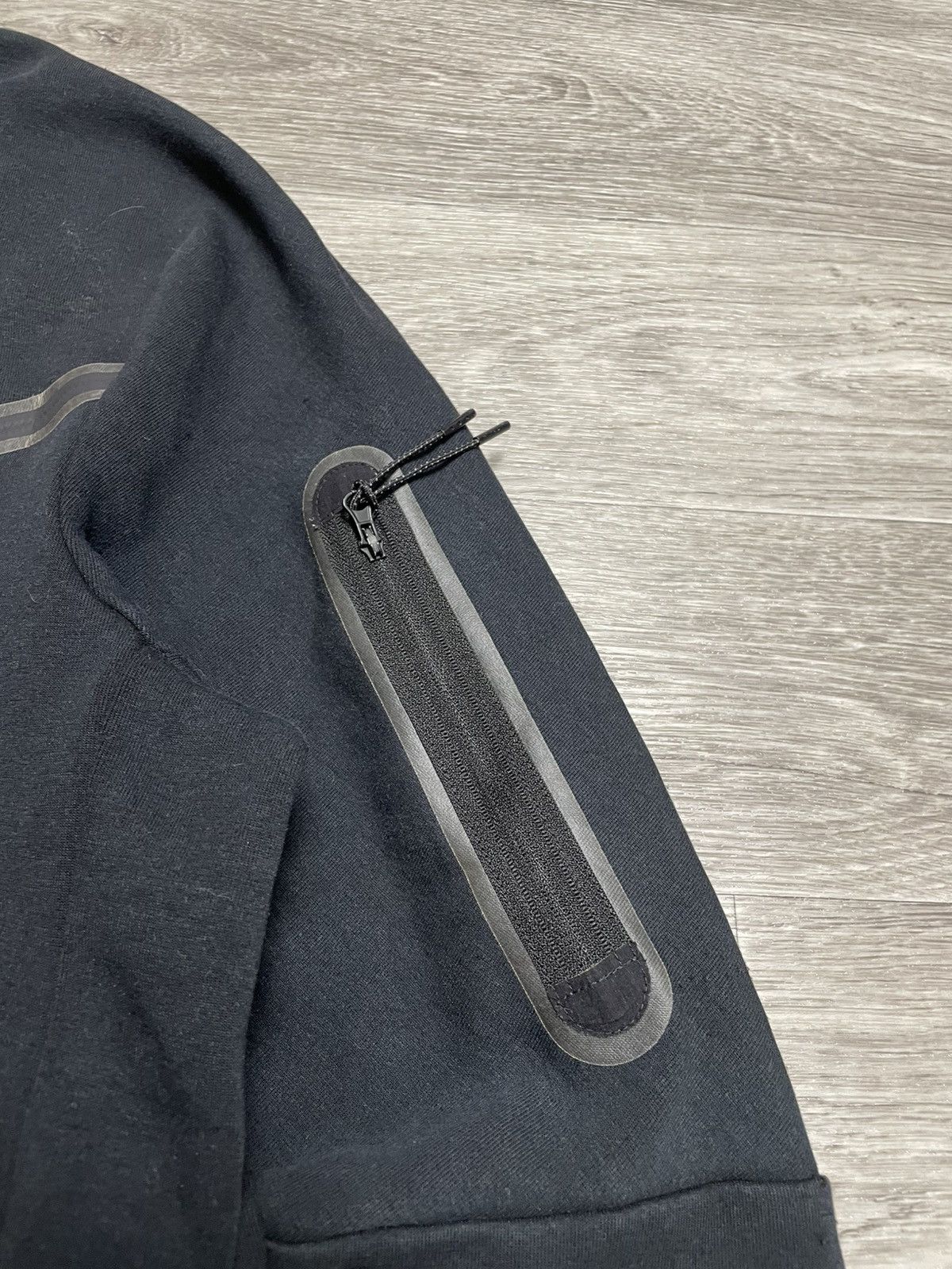 Nike Nike Tech Fleece Black Zip-Up Hoodie Size US L / EU 52-54 / 3 - 6 Thumbnail
