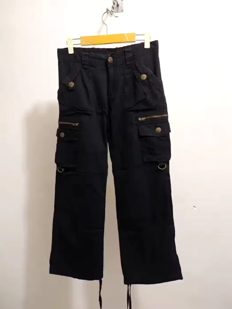 image of Unknown Brand Drawstring Hem Cargo Multi Pocket Pants in Black, Men's (Size 30)