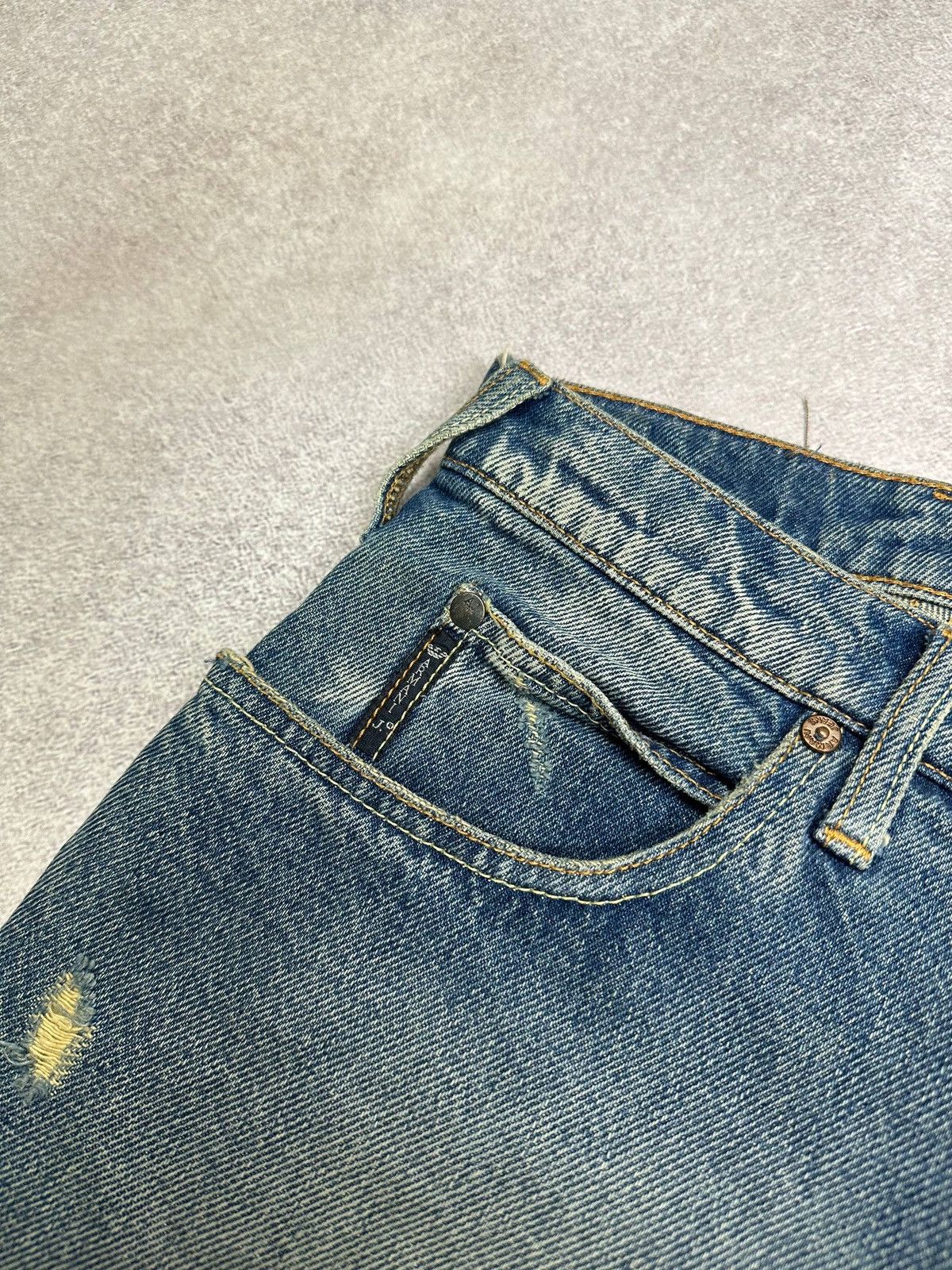 Emporio Armani Vintage Armani Metal Logo Baggy Denim Jeans Pants Rare 33 Size US 33 - 6 Thumbnail
