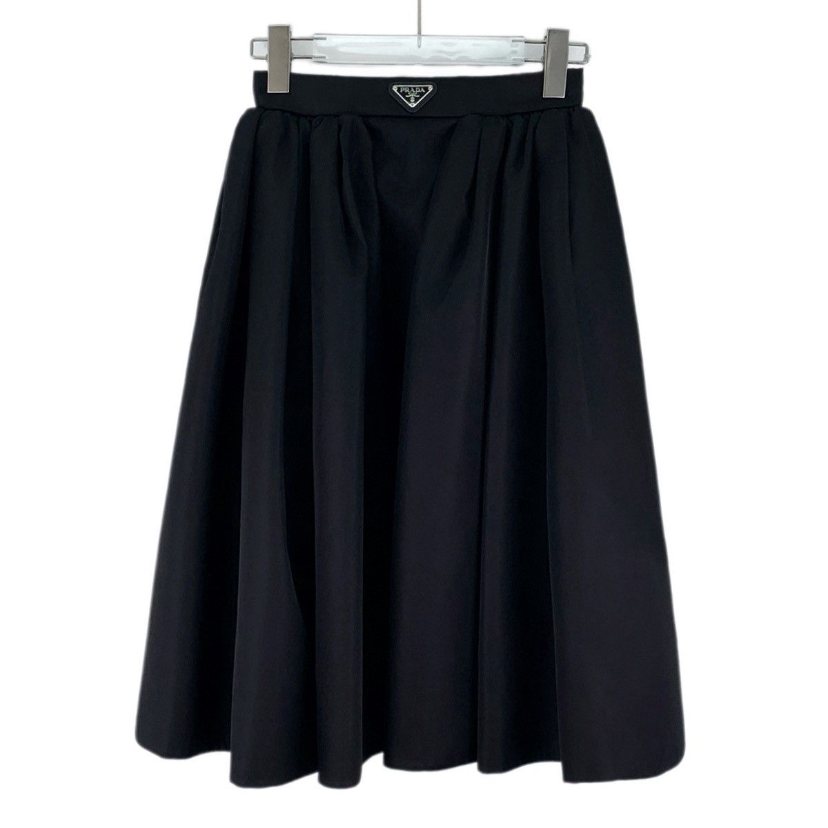 Prada Prada Black Triangle Logo Pleated Casual Long Skirt K26WX Size 26" / US 2 / IT 38 - 1 Thumbnail