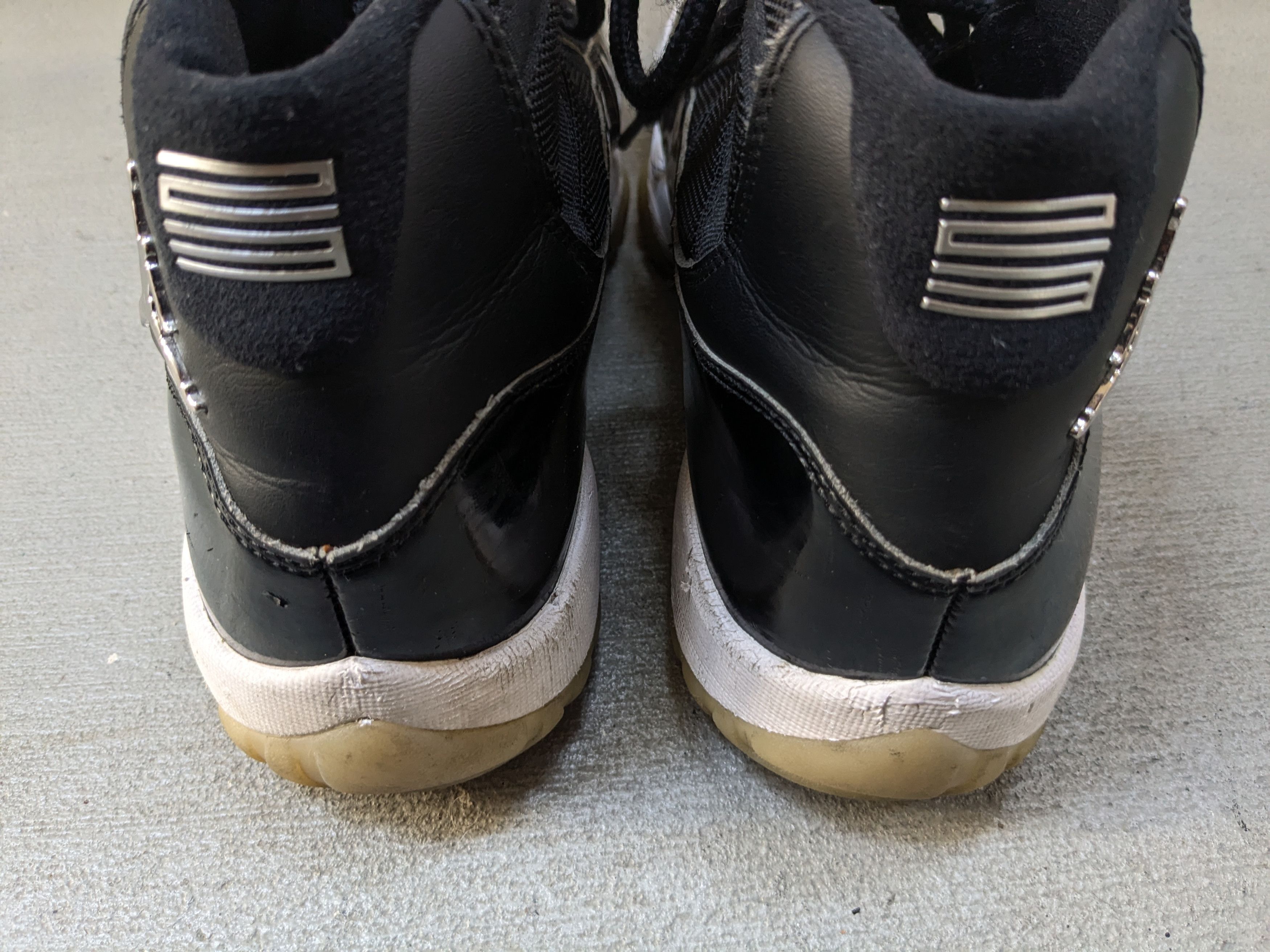 Jordan Brand Air Jordan 11 Retro 'Jubilee' 8 Black White CT8012-011 Size US 8 / EU 41 - 15 Thumbnail