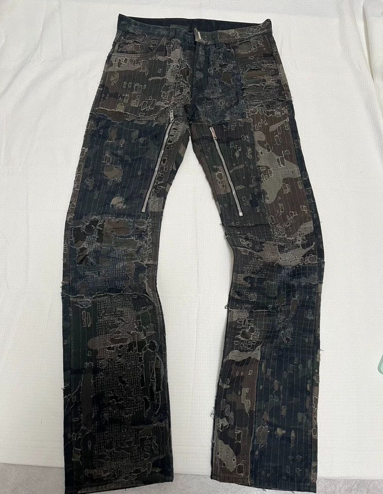 Givenchy Givenchy SizeXL Distressed denim jeans, size 32 Size US 30 / EU 46 - 1 Thumbnail