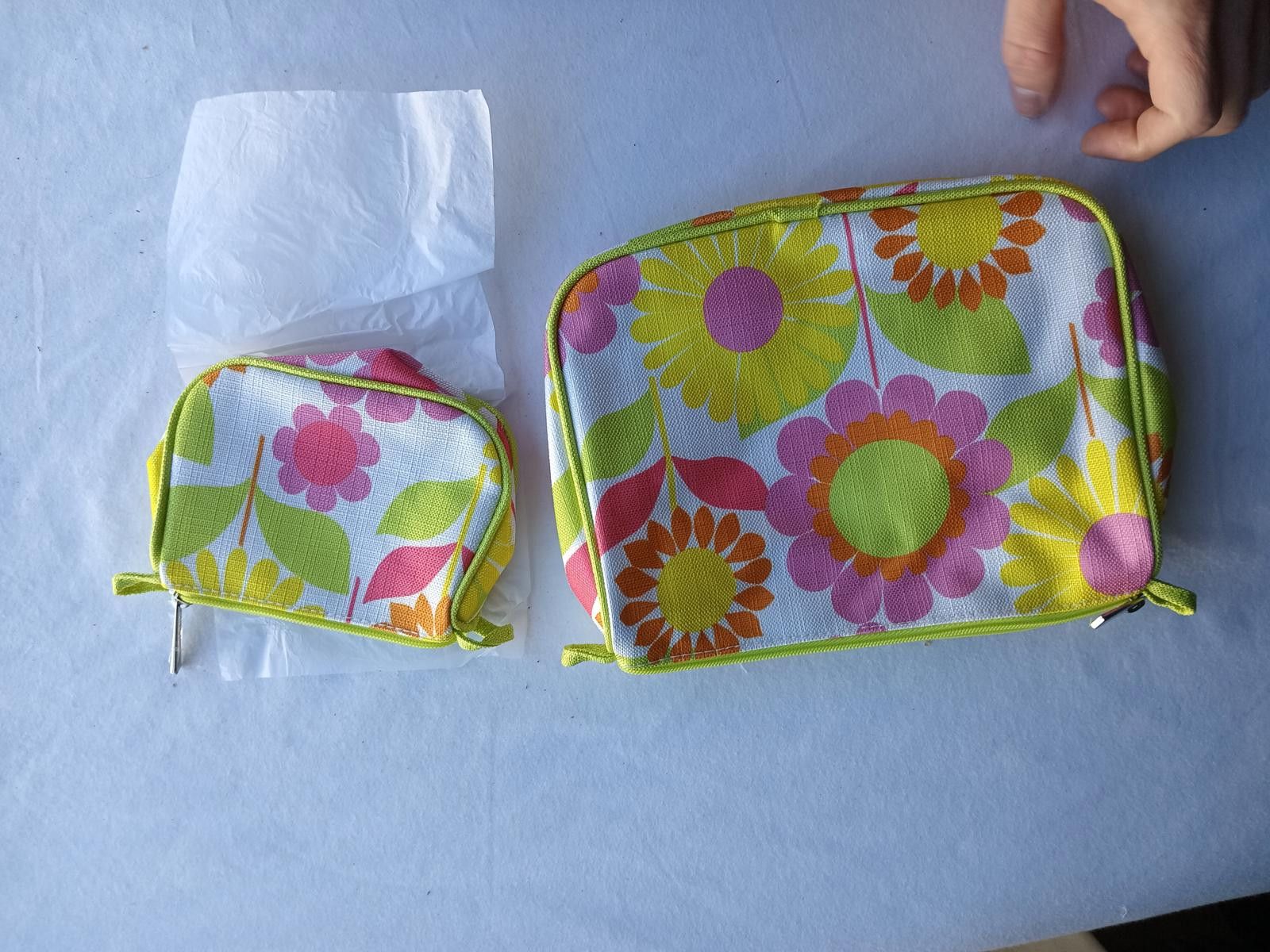 Clique Charming Floral Zipper Pouch Set by CLINIQUE Size ONE SIZE - 3 Thumbnail