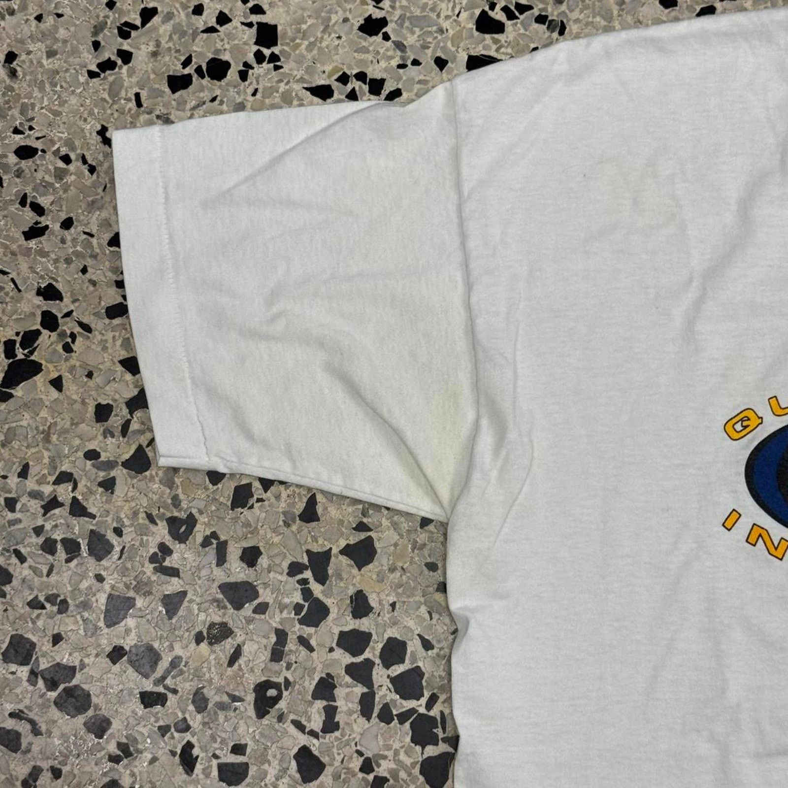 Fruit Of The Loom × Vintage VINTAGE 1997 SINGLE STITCH QUEENSBURY 1997 INVITATIONAL TEE: Size US XL / EU 56 / 4 - 4 Thumbnail