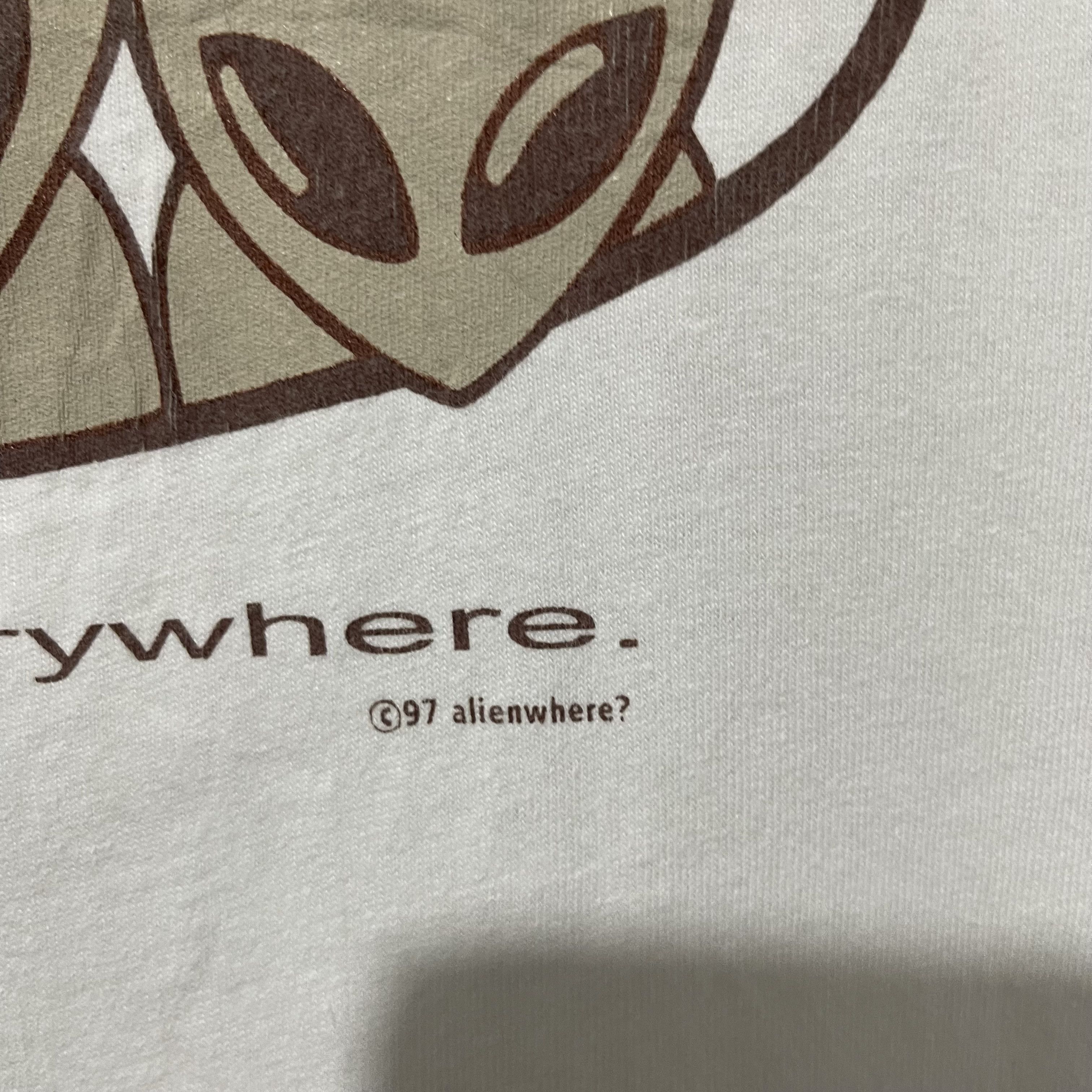 Vintage Vintage 90s Alien “We’re Everywhere” T-Shirt Size US M / EU 48-50 / 2 - 3 Thumbnail