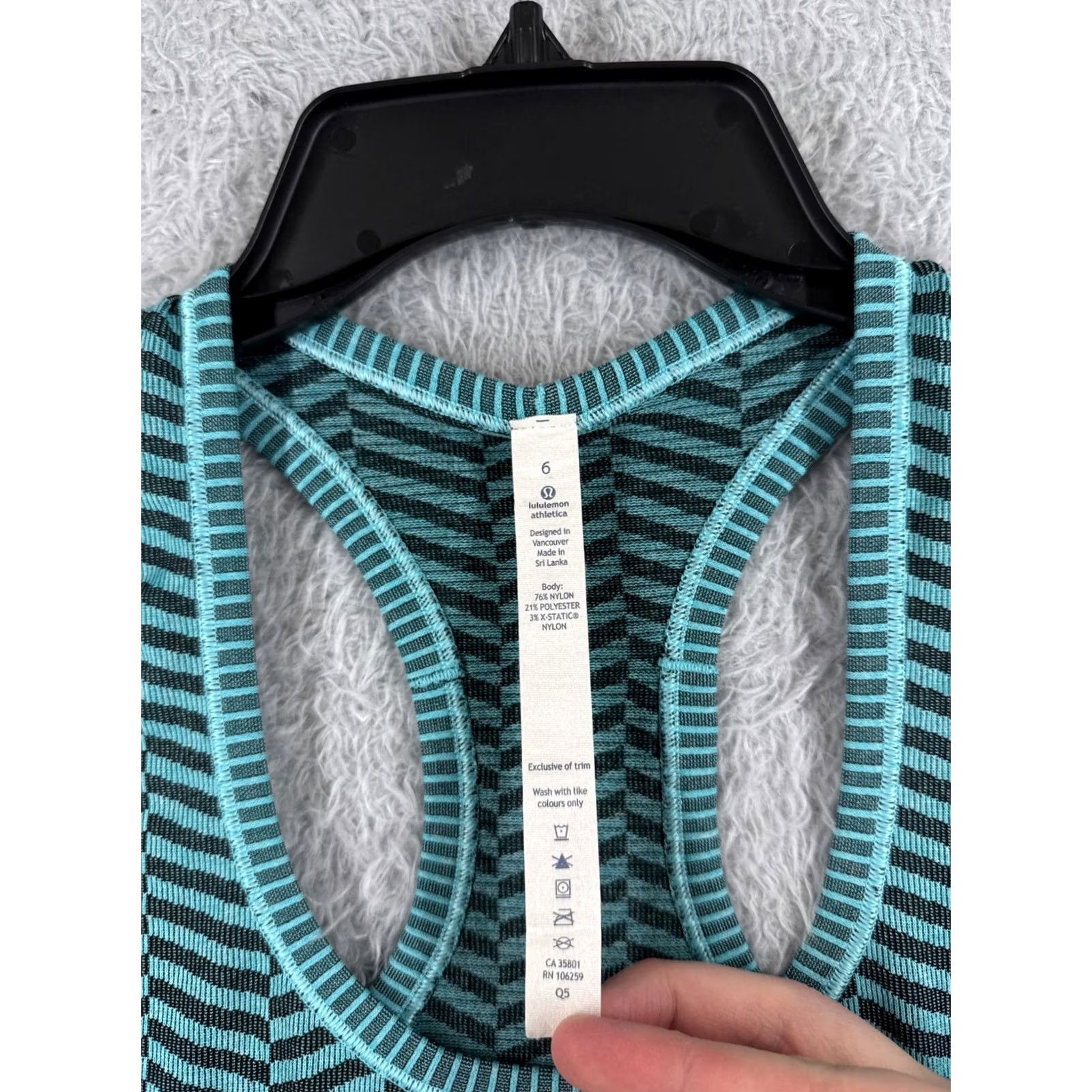 Lululemon Lululemon Shirt Women 6 Teal Black Chevron Swiftly Tech Tank Running Gym Size M / US 6-8 / IT 42-44 - 6 Thumbnail