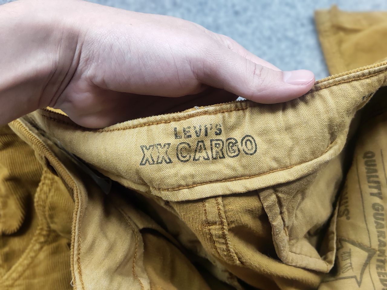 Levi's Levis xx Cargo Corduroy Trouser Brown Pants Vintage Style Size US 32 / EU 48 - 15 Thumbnail