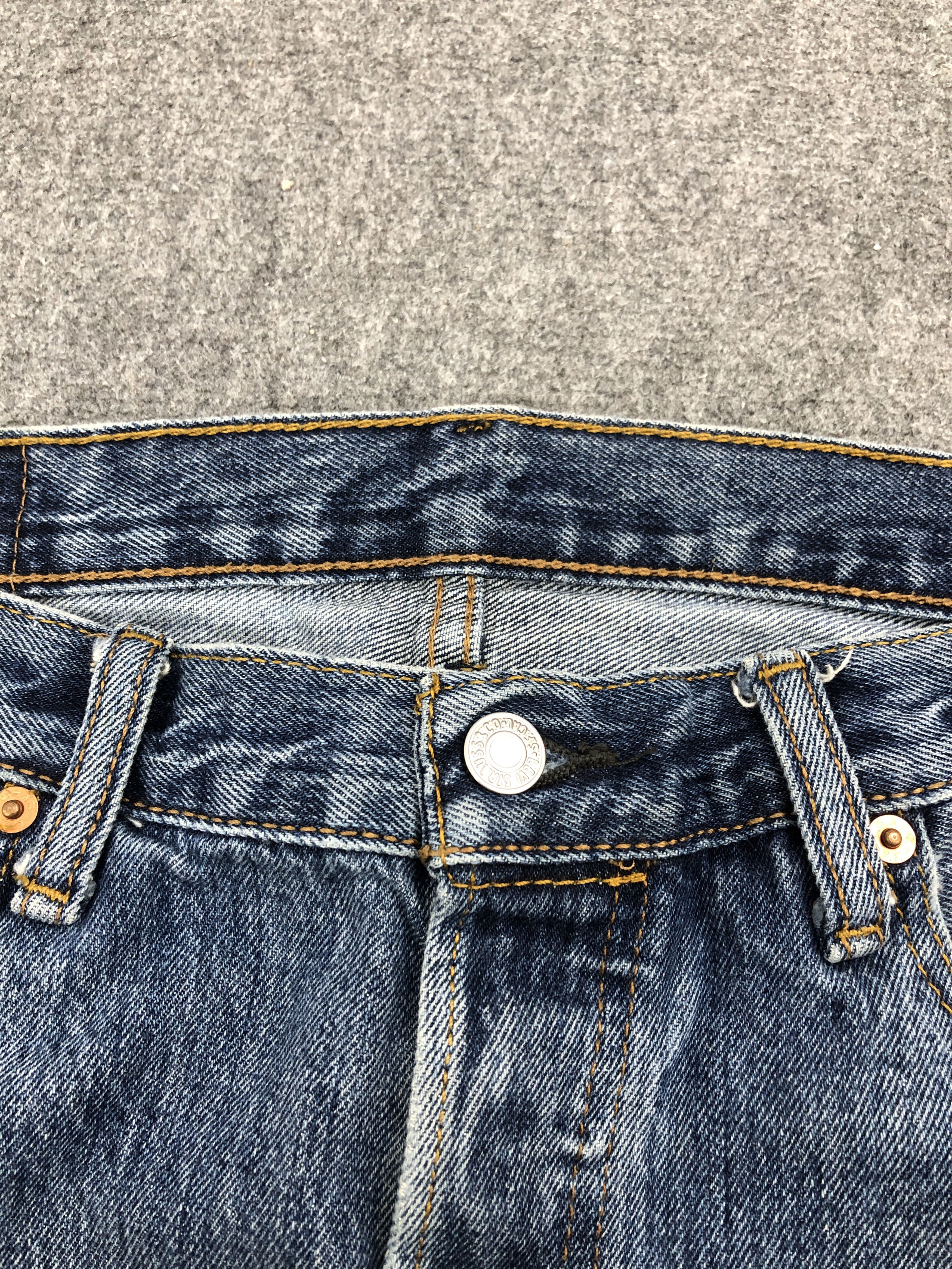 Levi's × Vintage Distressed Vintage Levi's 501 Blue Denim Jeans Size US 32 / EU 48 - 12 Thumbnail