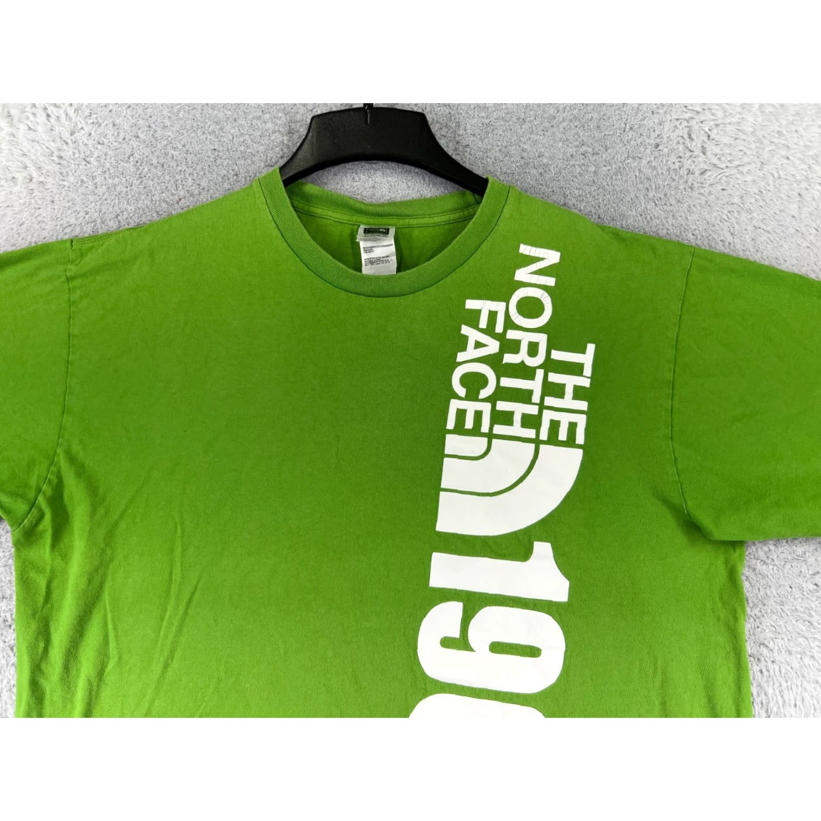 The North Face VINTAGE The North Face Shirt Mens XL Green Logo Front Short Sleeve Cotton Jersey T-Shirt 90s Outdoor Mens Size US XL / EU 56 / 4 - 4 Thumbnail
