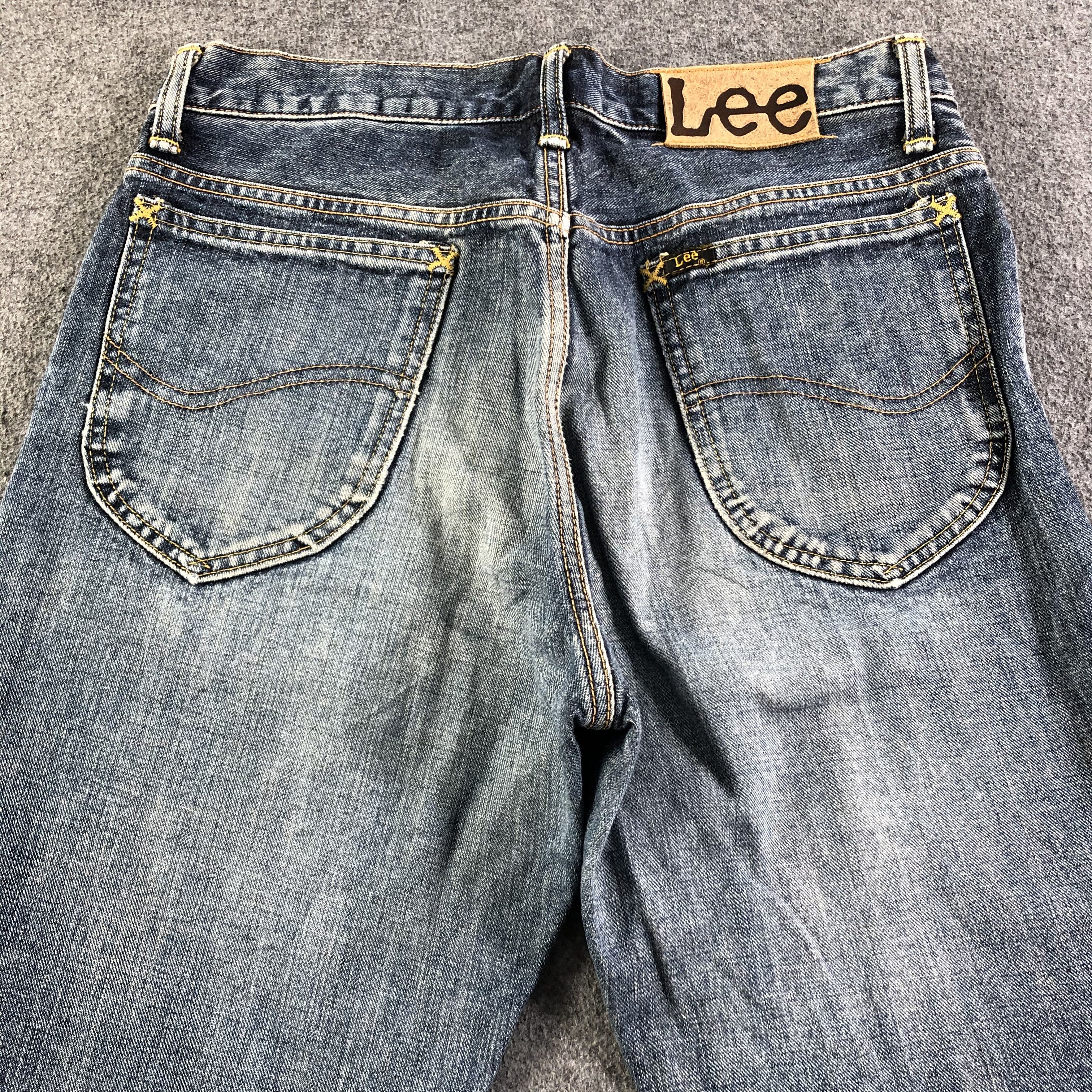 Japanese Brand Vintage Blue Wash Lee Jeans-J2846 Size US 31 - 4 Thumbnail