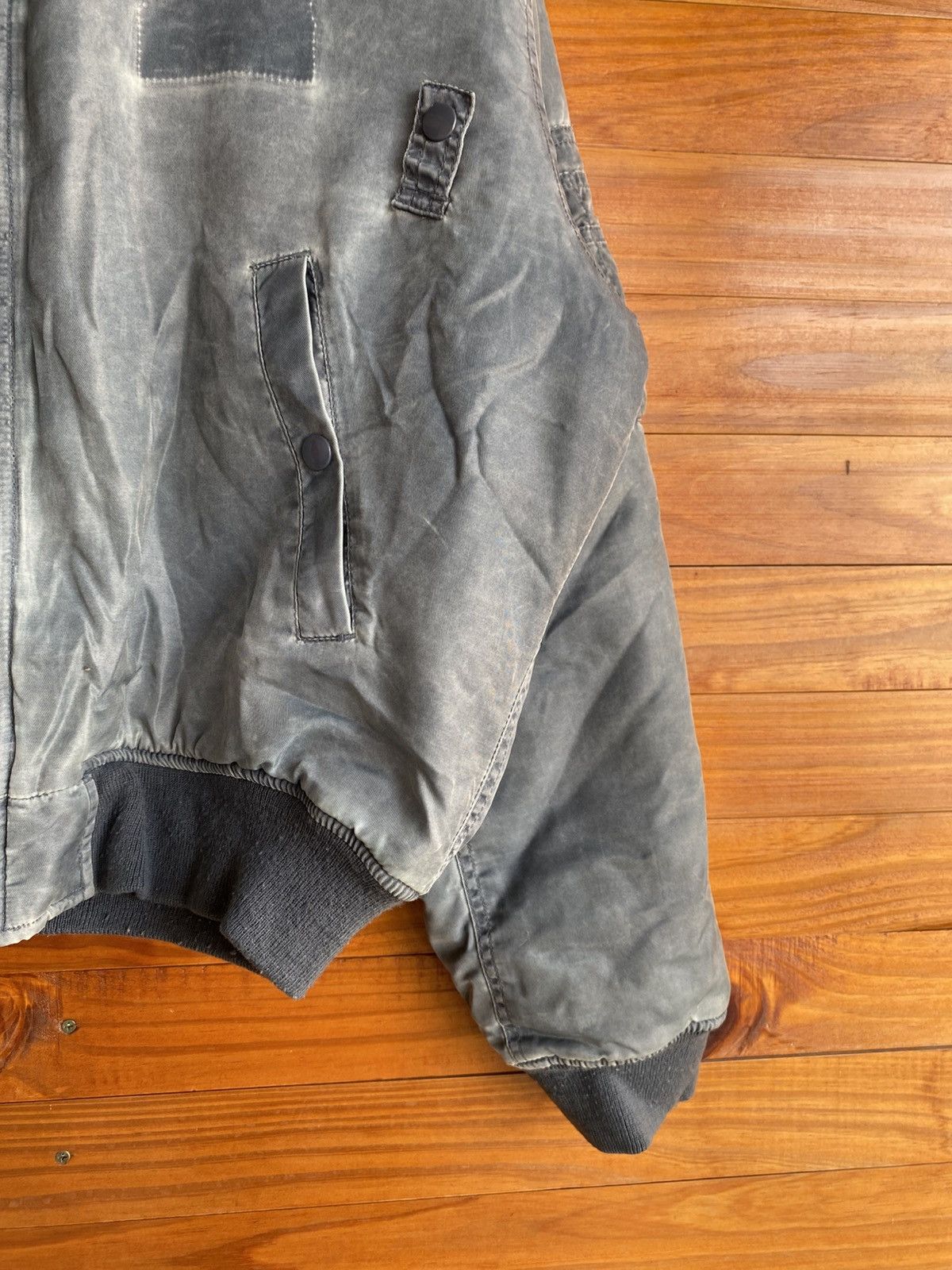 Japanese Brand Vintage Suntory Coffee Bomber Jacket Gray MA-1 Style Japan Size US L / EU 52-54 / 3 - 8 Thumbnail