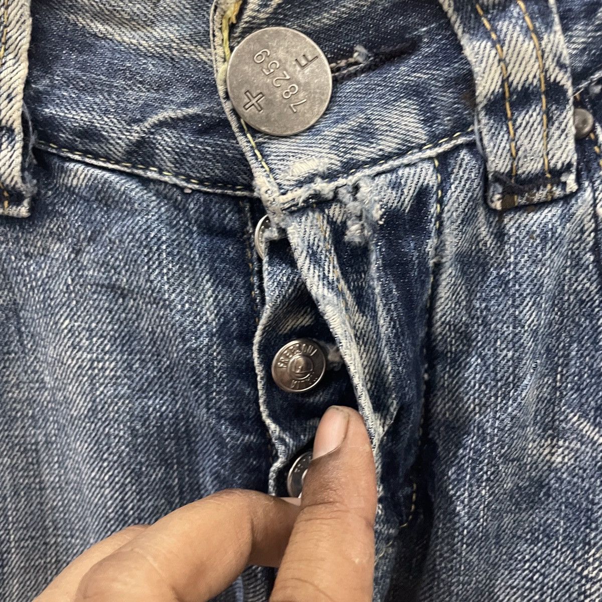 Japanese Brand Vintage Freesoul Tactical Distressed Denim Jeans Size US 32 / EU 48 - 5 Thumbnail