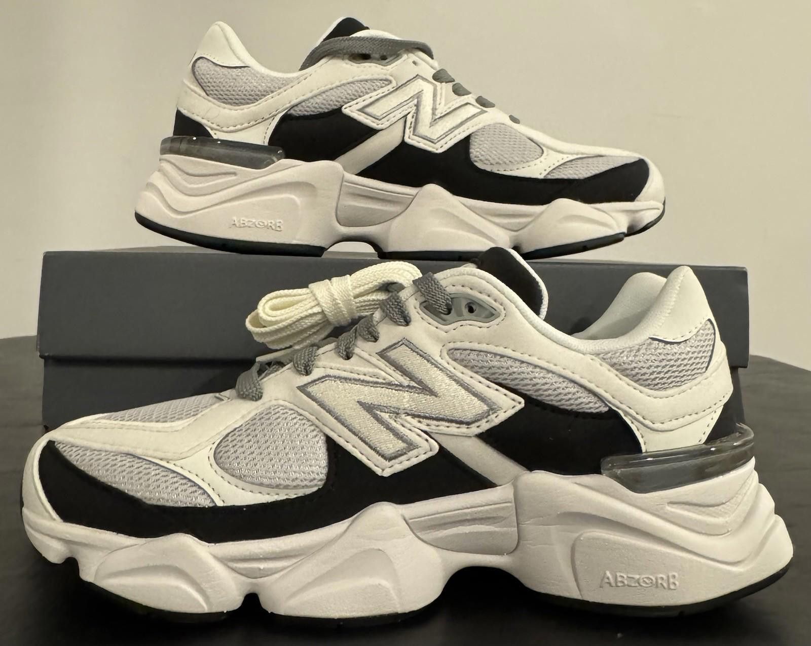 New Balance Size 6Y - New Balance 9060 Reflection Black (Mismatch!!) Size US 6 / EU 39 - 3 Thumbnail