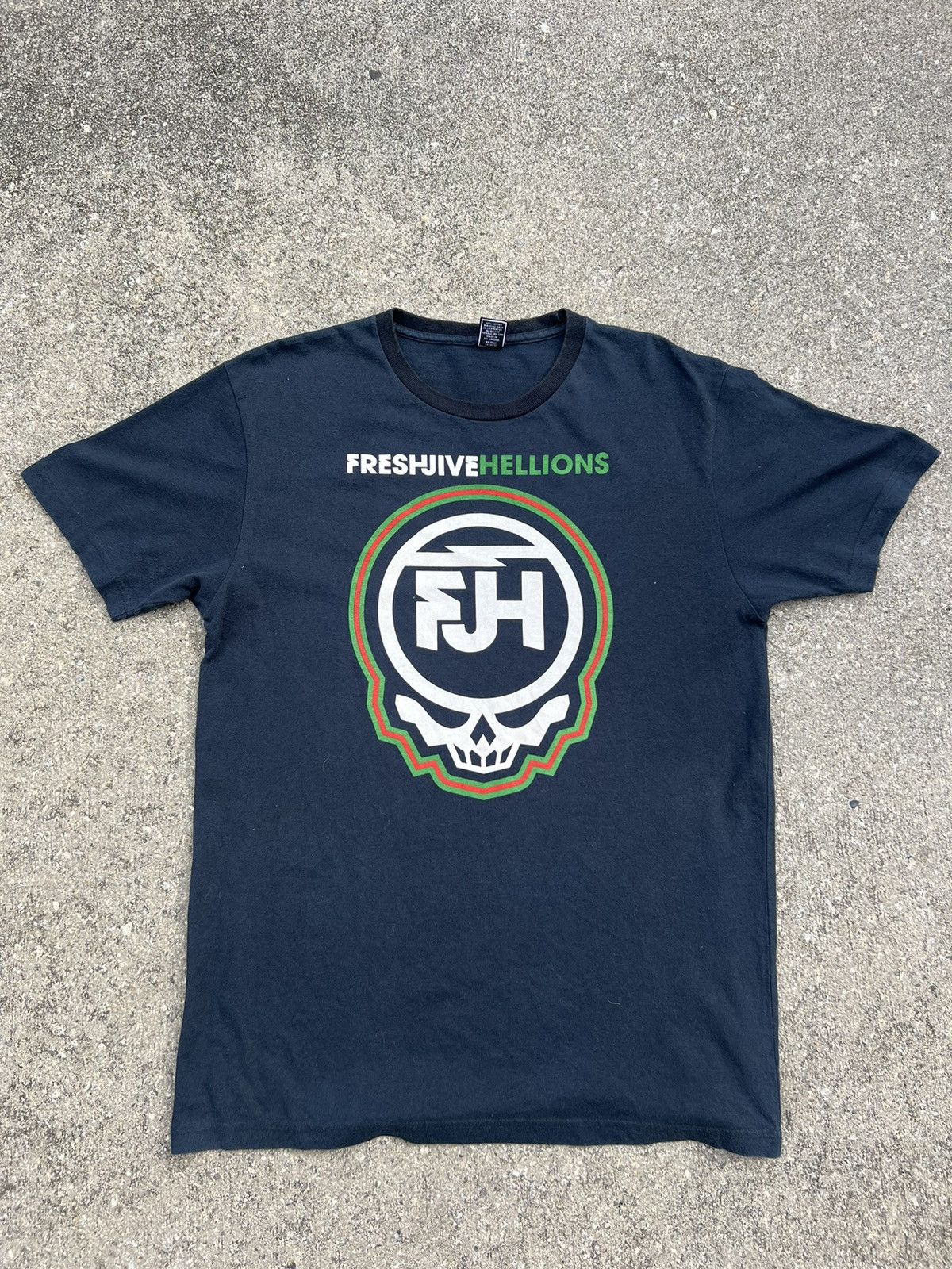 Vintage Freshjive Hellions FH Skull t shirt