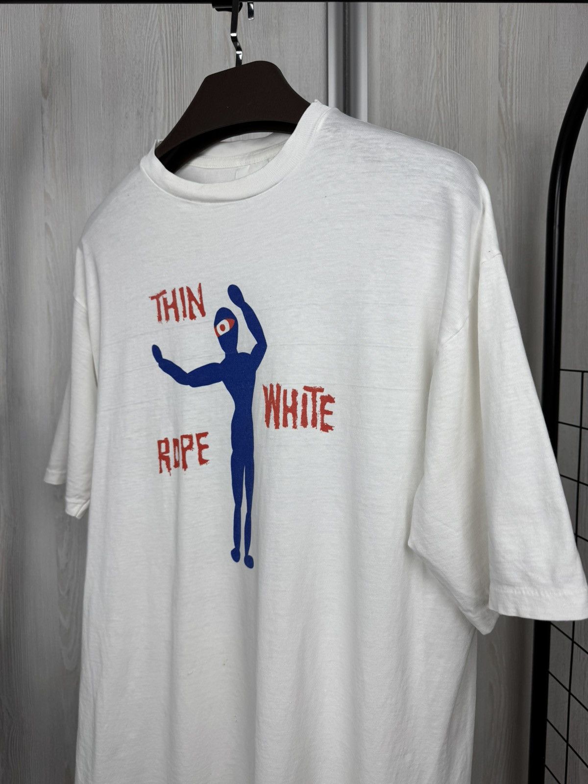 Vintage Vintage Thin Rope White single stitch band tee shirt Size US L / EU 52-54 / 3 - 4 Thumbnail